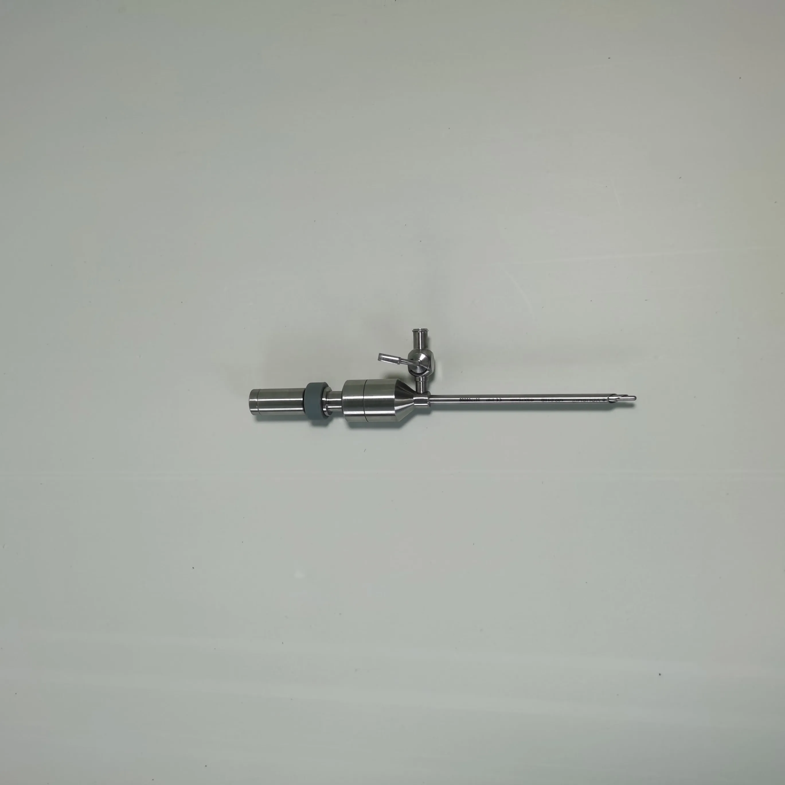 laparoscopic reusable surgical trocar /blunt  tip/12mm