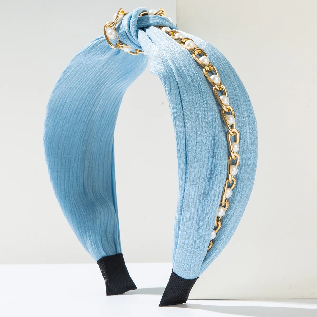 Wholesale Trendy Ladies Elegant And Luxurious Pearl Metal Chain With Wide Edge Decoration Hair Band Silk Headband