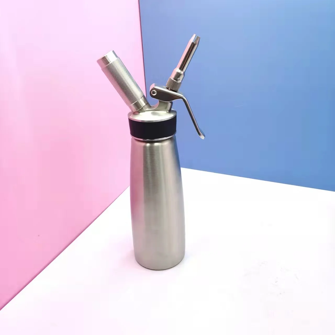 Custom 500ml 1000ml Stainless Steel Cream Whipper Cream dispenser Dessert Tools With Three Stainless Steel Nozzles