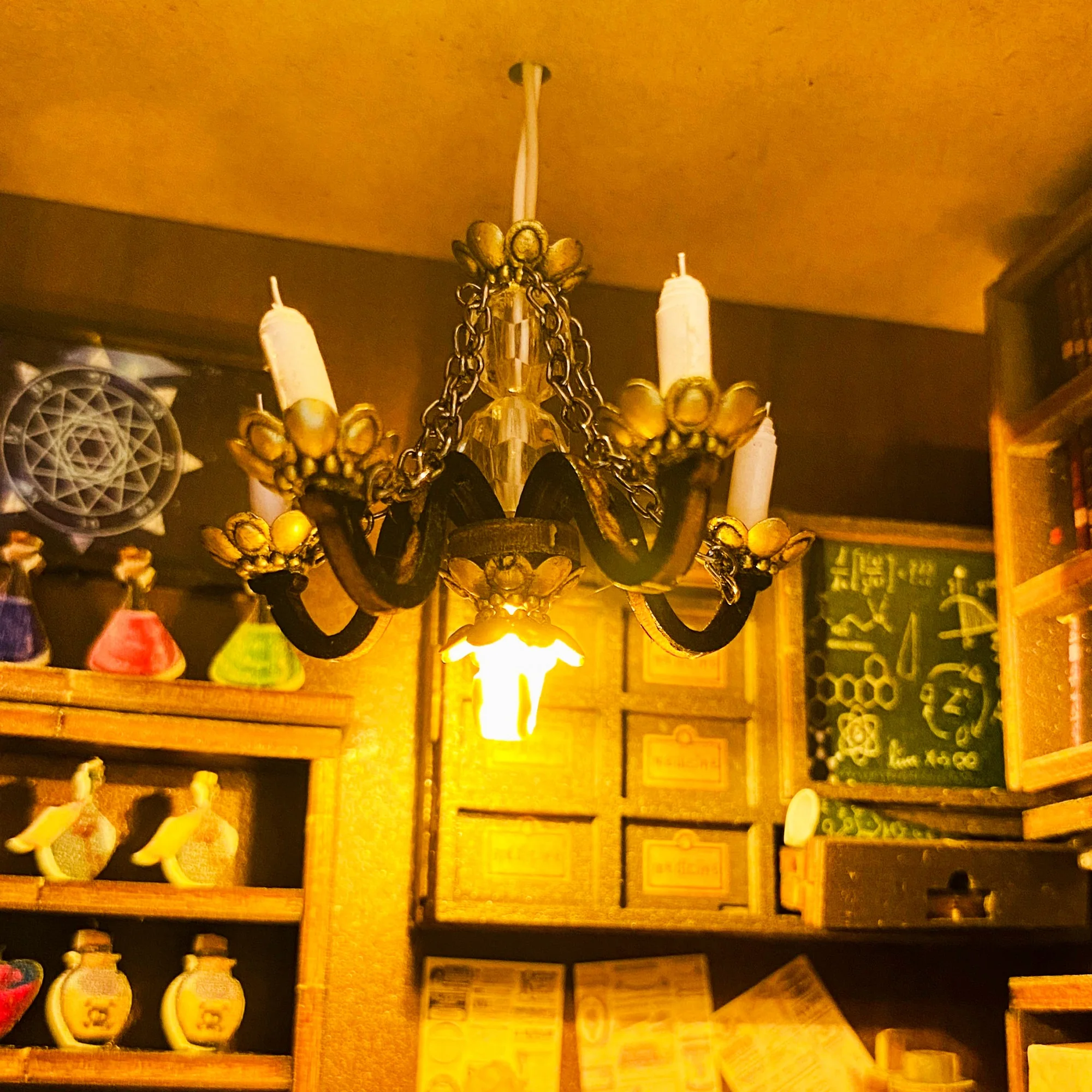 Hongda M2311 Mira Magic House Miniature Book Nook diy book nook kit