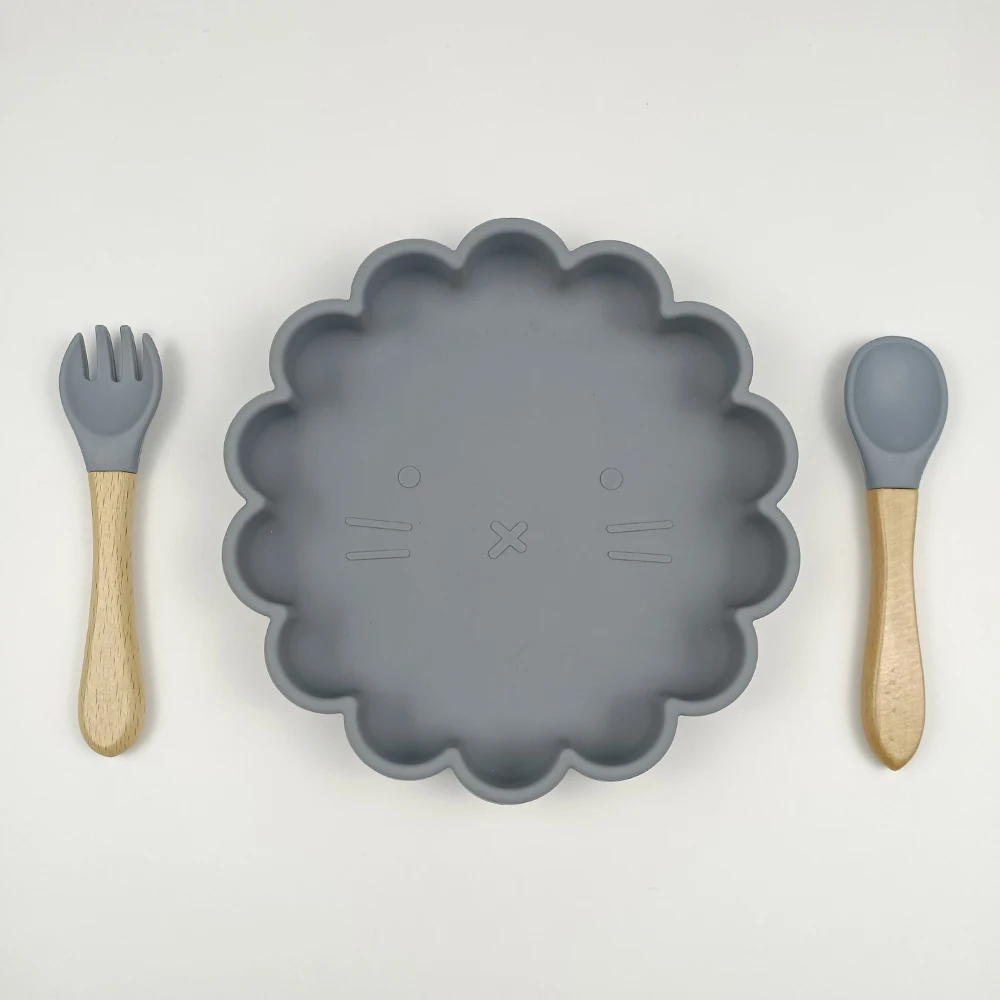 2021 Hot sale kitty plate silicone dishes & plates  silicone spoon and fork set for children with animal lion shape