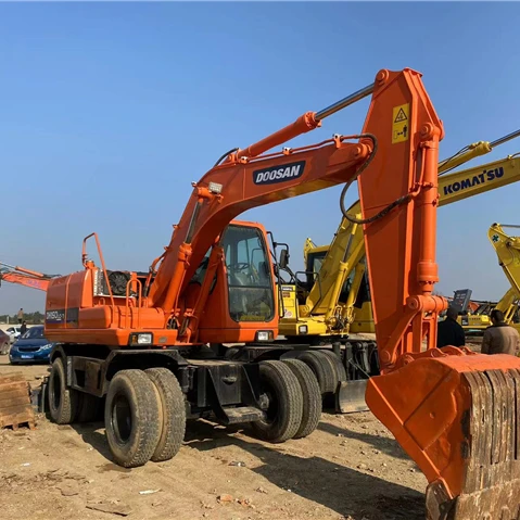 Used Doosan DH140W DH150W DH210W DH300W DX60W DX140W Wheel Excavator