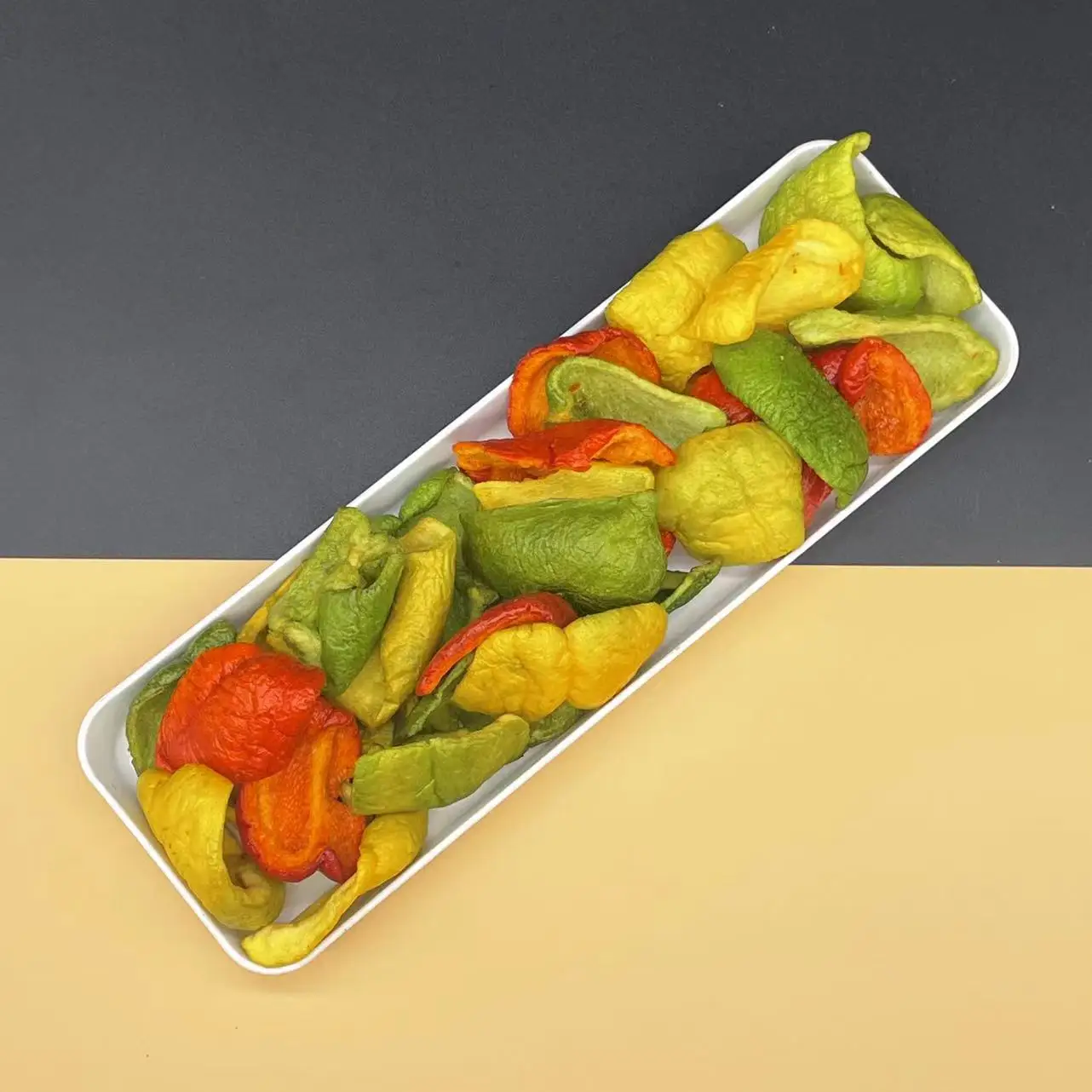 Вакуумная жареная закуска Микс овощные чипсы красный желтый зеленый перец здоровый сладкий