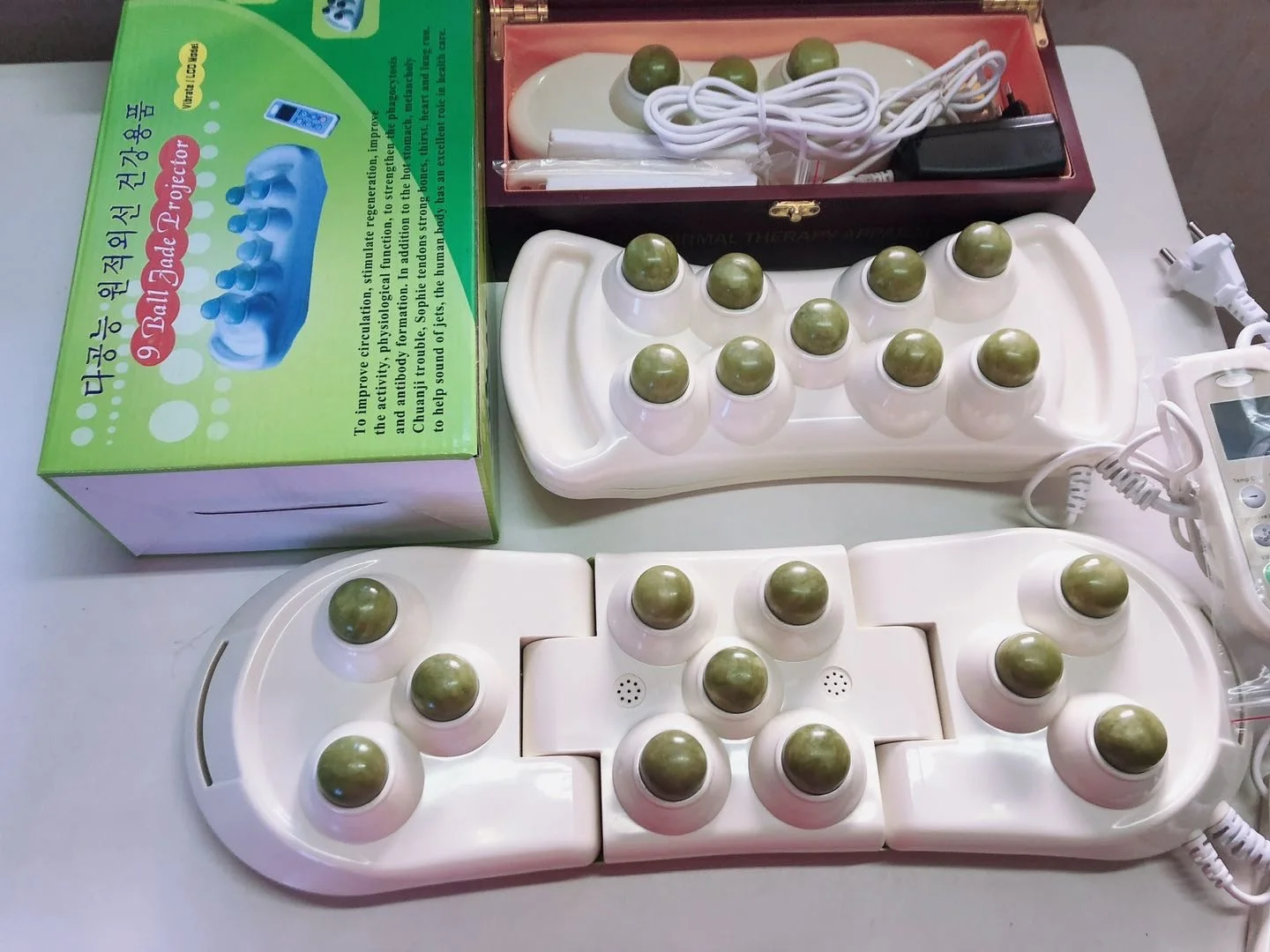 Jade ion far infrared heating handy massager Thermal therapy apparatus vibration 9 ball jade projector