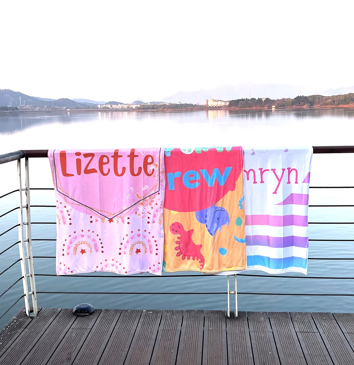 2023 Customized Jacquard Manufacturer With Logo Pattern Embroidered Personalized Personalized Beach Towel With Name