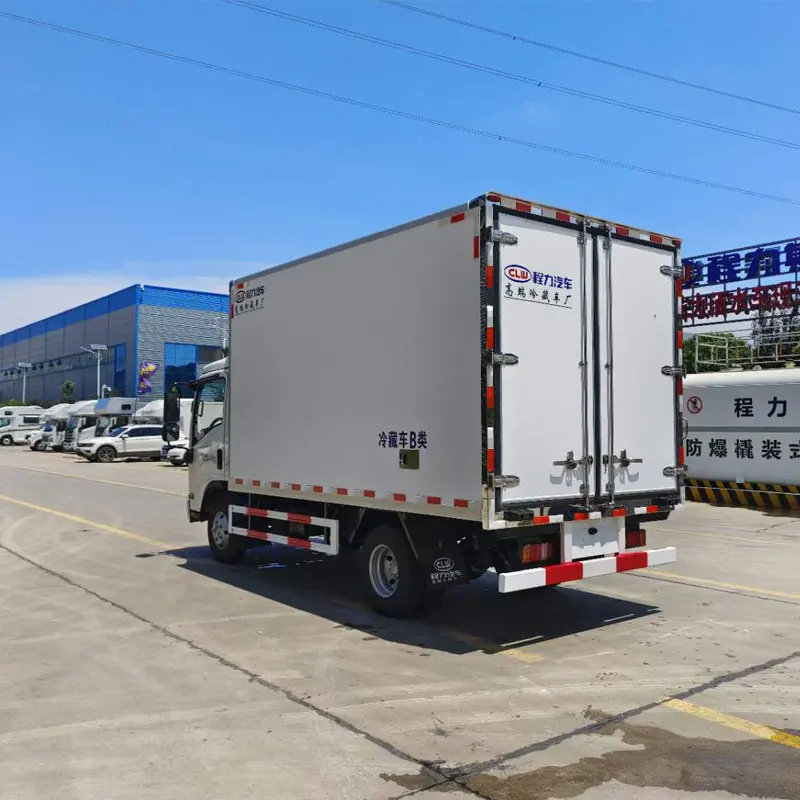 Isuzu  4*2 Light Duty Refrigerated Box Van refrigerated trucks for sale