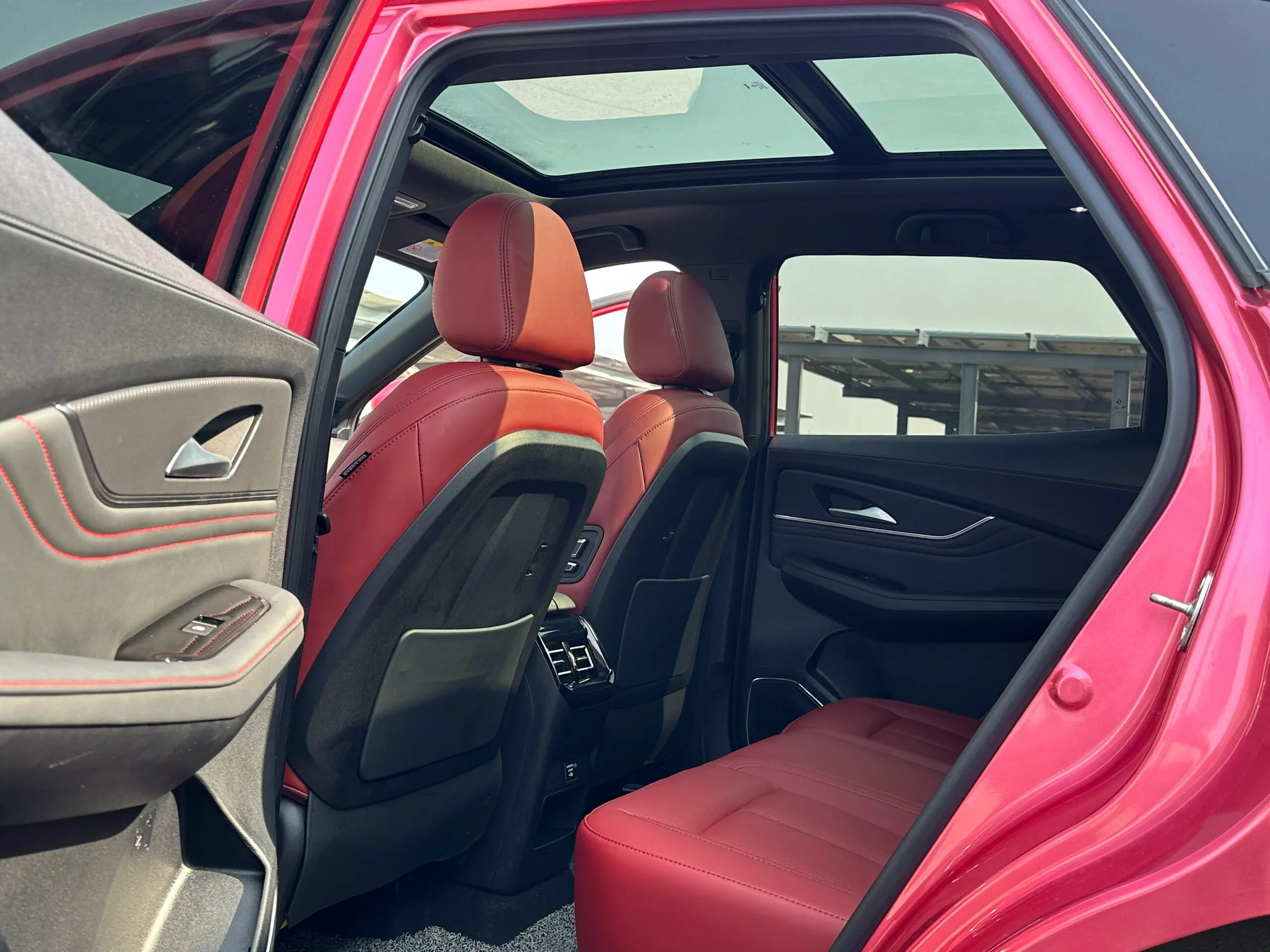Dongfeng Forthing T5 Evo газовый автомобиль 1 5 т Dct Diamond Compact Suv5 дверь с сиденьями бензиновый