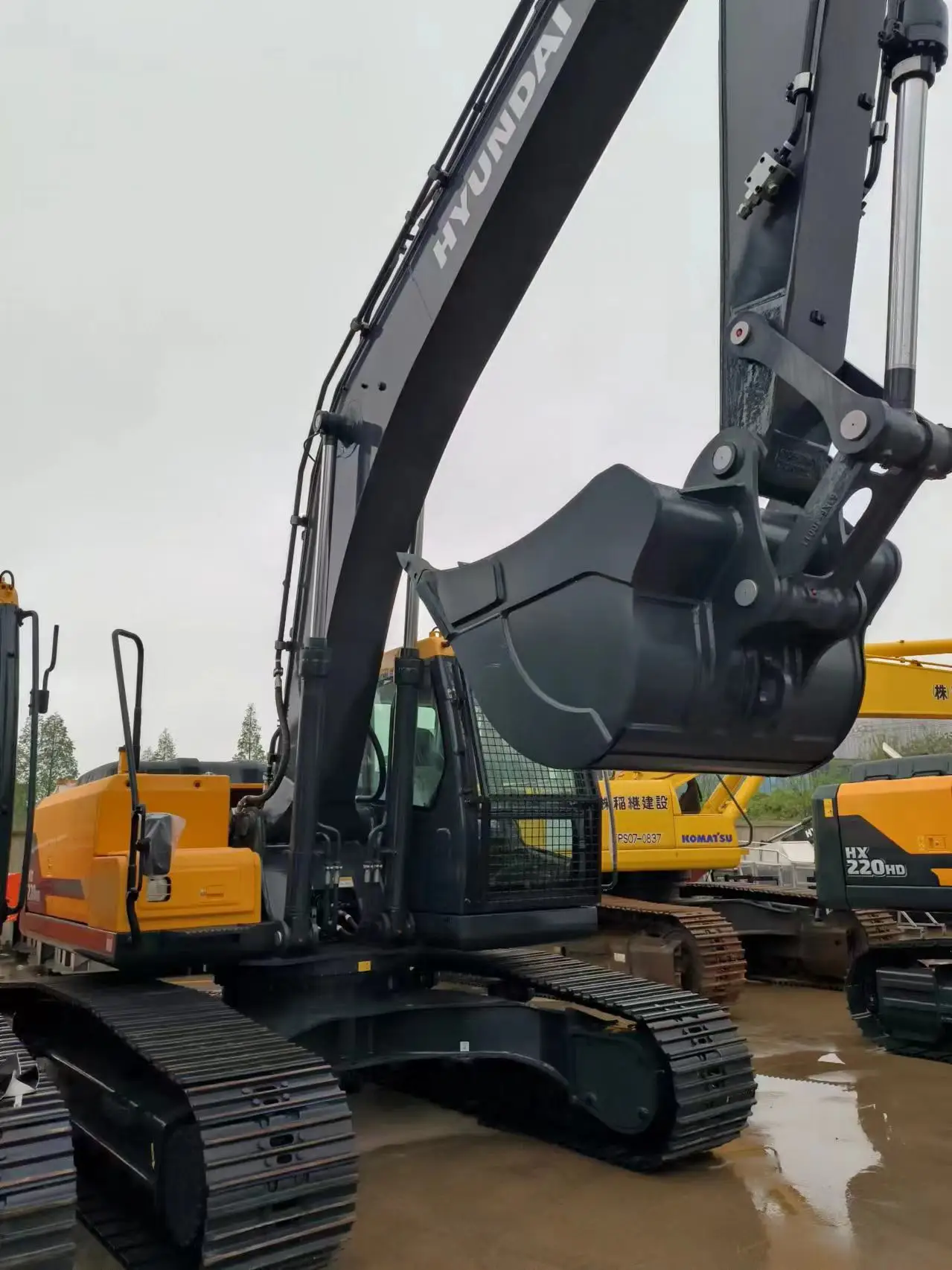 Good Original New Excavators Hyundai HX220HD crawler excavator 22Ton Hyundai 220LC-9S HX220 HD HX340 Hyundai R220LC-9 R245 R275