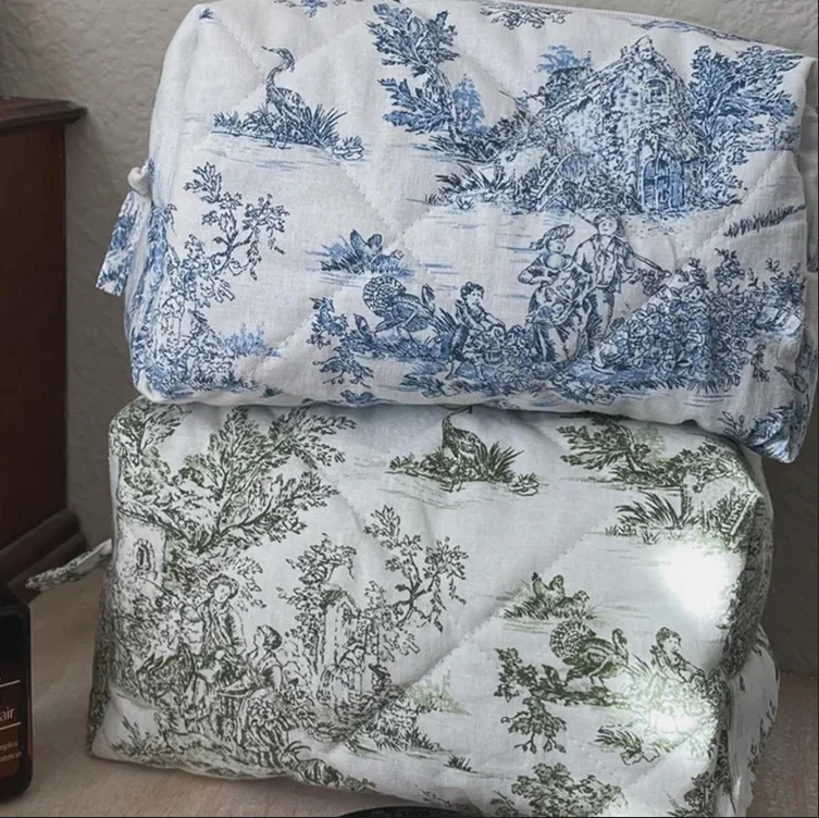 Hot Sale Travel Women Makeup Pouch Custom Recyclable Cotton Quilted Makeup Bag Lightweight  Floral Cotton Cosmetic Bag
