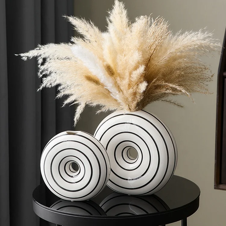 Nordic Home Decor Interior Black and white minimalist vase set Flower Vase for Dried Flowers home decor wedding decor