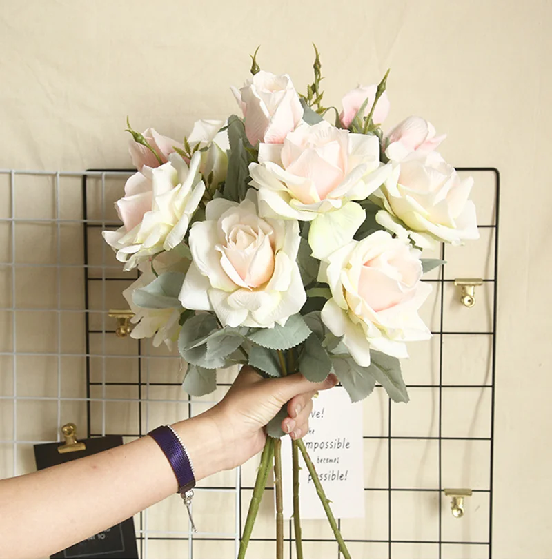 
3 Heads Silk Jasmine Long Steam Artificial Rose Home Wall Decor Flower Artificial Flannel Rose Bouquet Wedding Decoration 