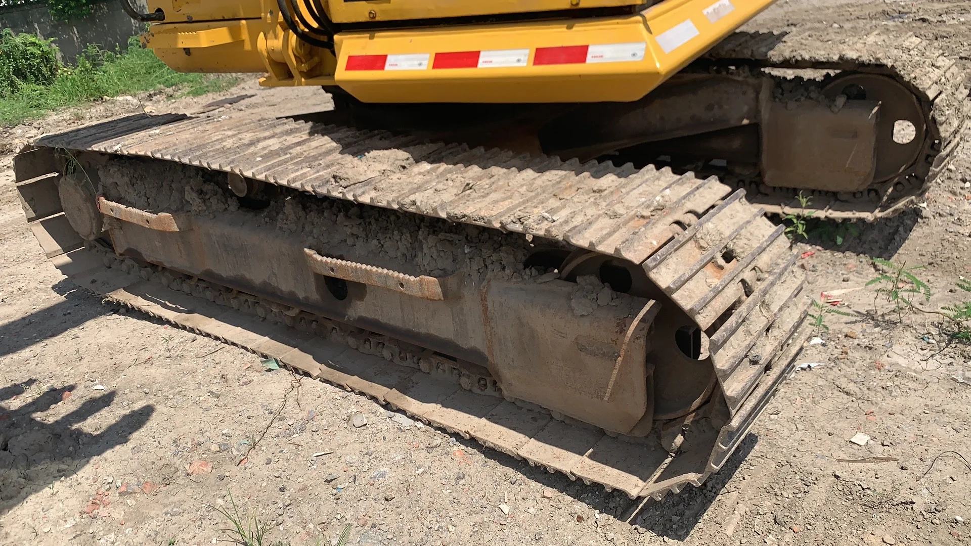 Бывший в употреблении Японский мини-гусеничный экскаватор KOMATSU PC130 13 тонн с ковшом 0 53