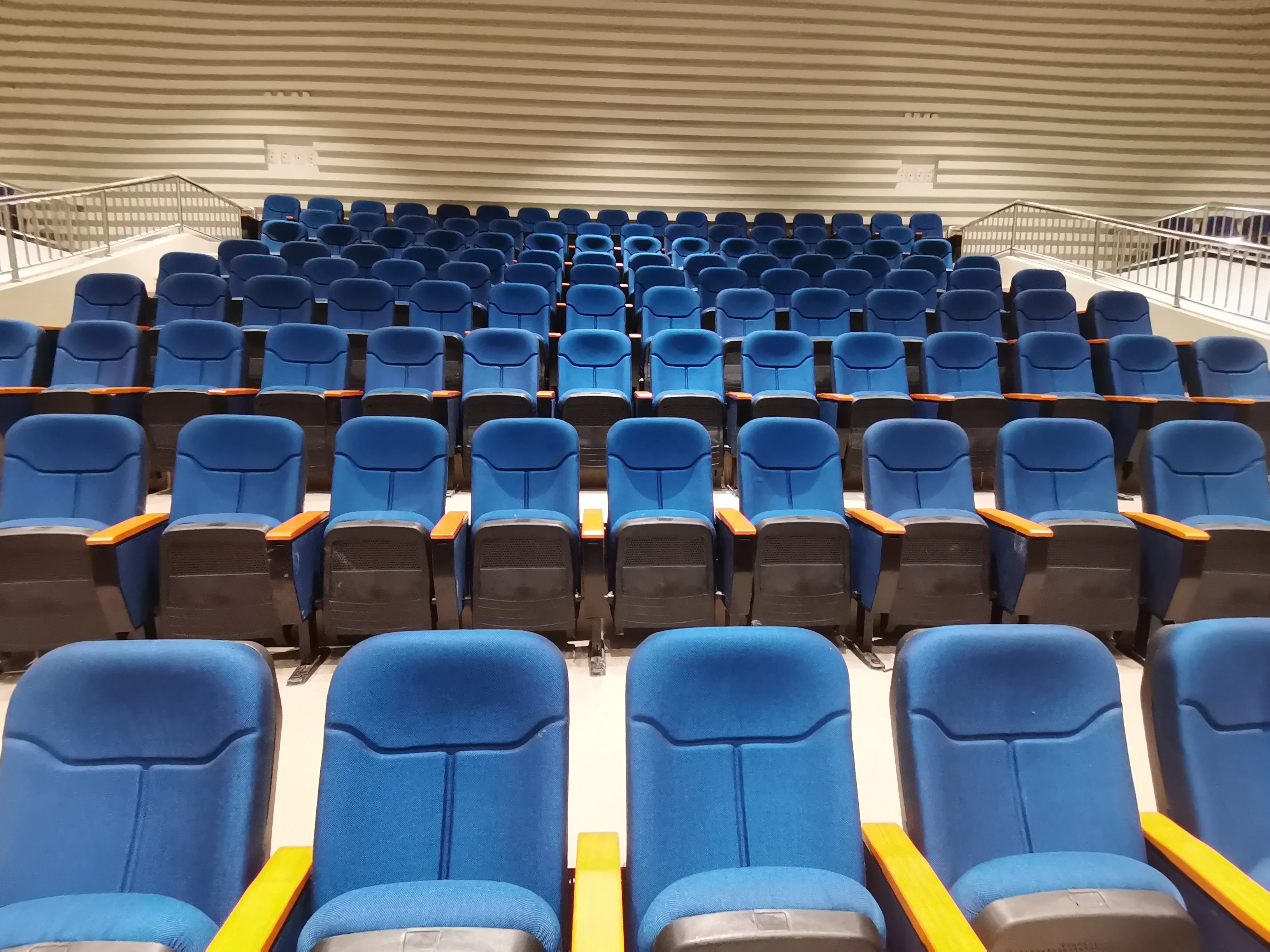 Hot Sale Furniture Standard Seat Size Theater Church Seating Lecture Hall Auditorium Chair