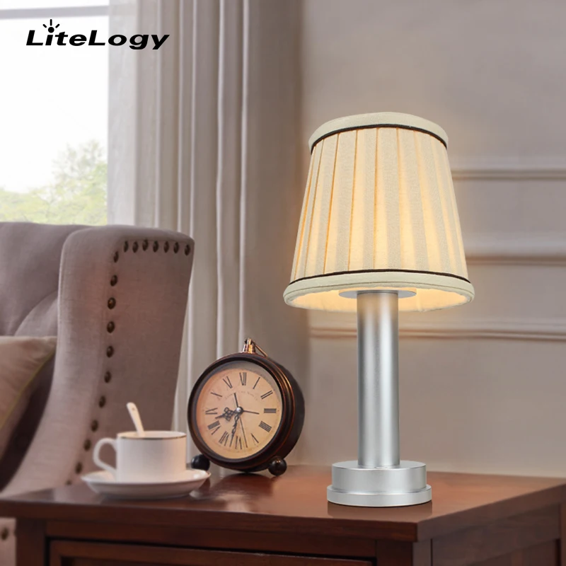 Nordic modern hotel table lamp fabric shade home decorative bedroom bedside metal desk lamp rechargeable