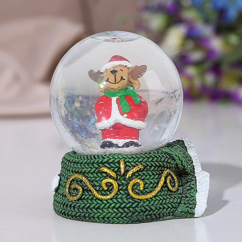 OEM Wool Design Decoration with Christmas Snowball Snow Ball Home Decoration Water Globe