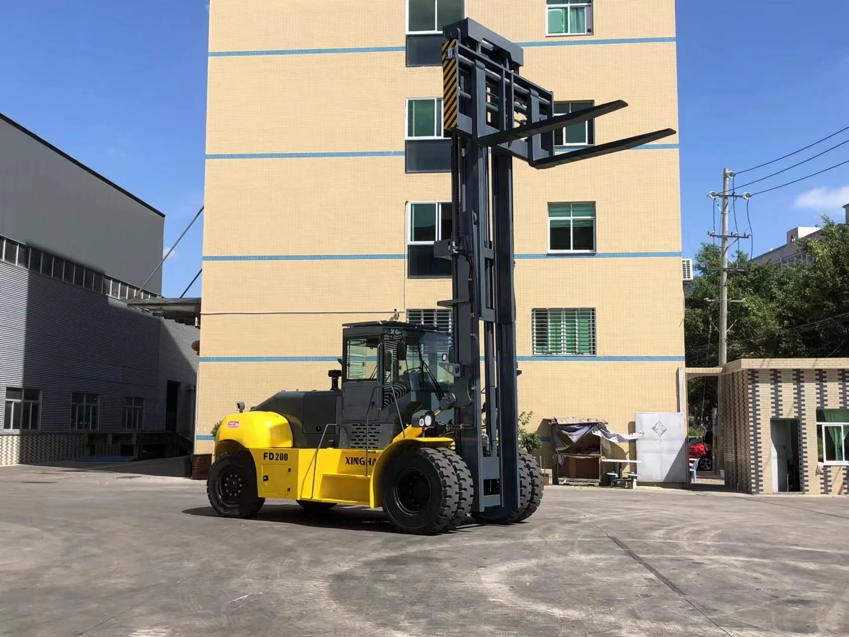 Xinghao epa 12- 16 ton all terrain beekeeping Container used Montacargas large  Fork Lift Truck Diesel Forklifts