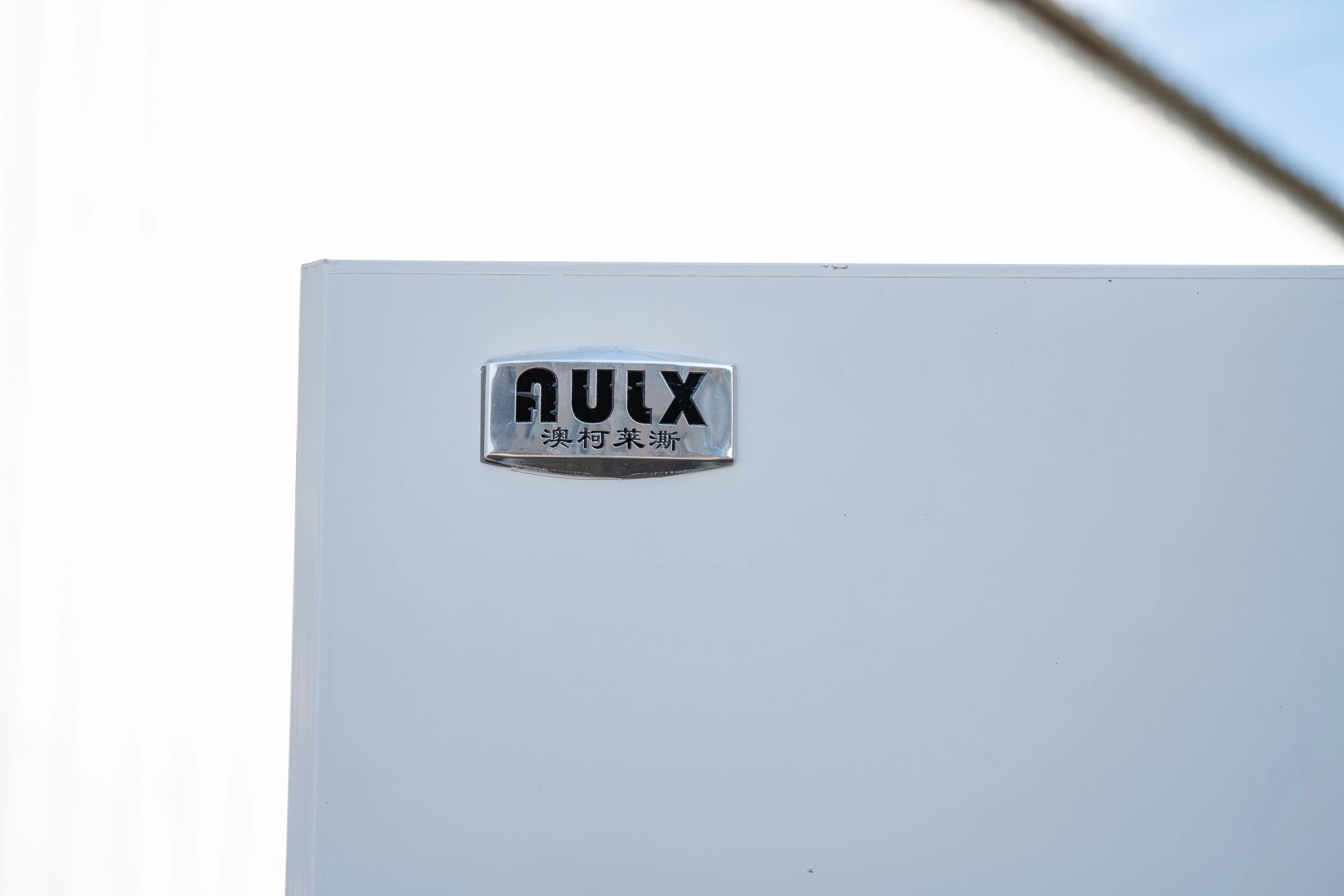 High Quality Electric Pharmacy Refrigerator with Freezer Glass Door Hot Sale for Household and Hotel Use