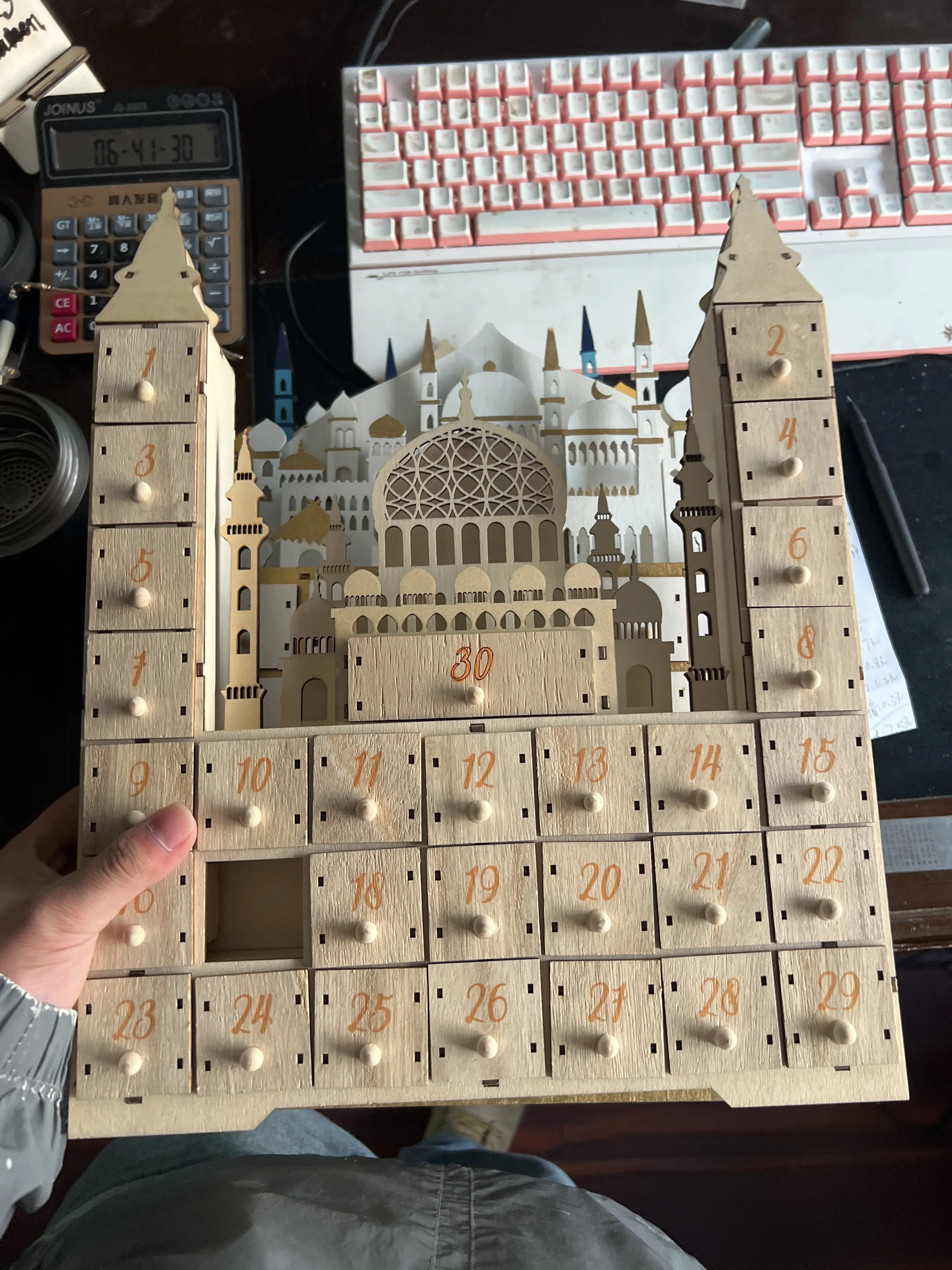 Рамадан Звезды Луна обратный отсчет DIY деревянные украшения Eid al-Fitr ящик подарок Адвент календарь коробка Выгравированный узор буквы дома
