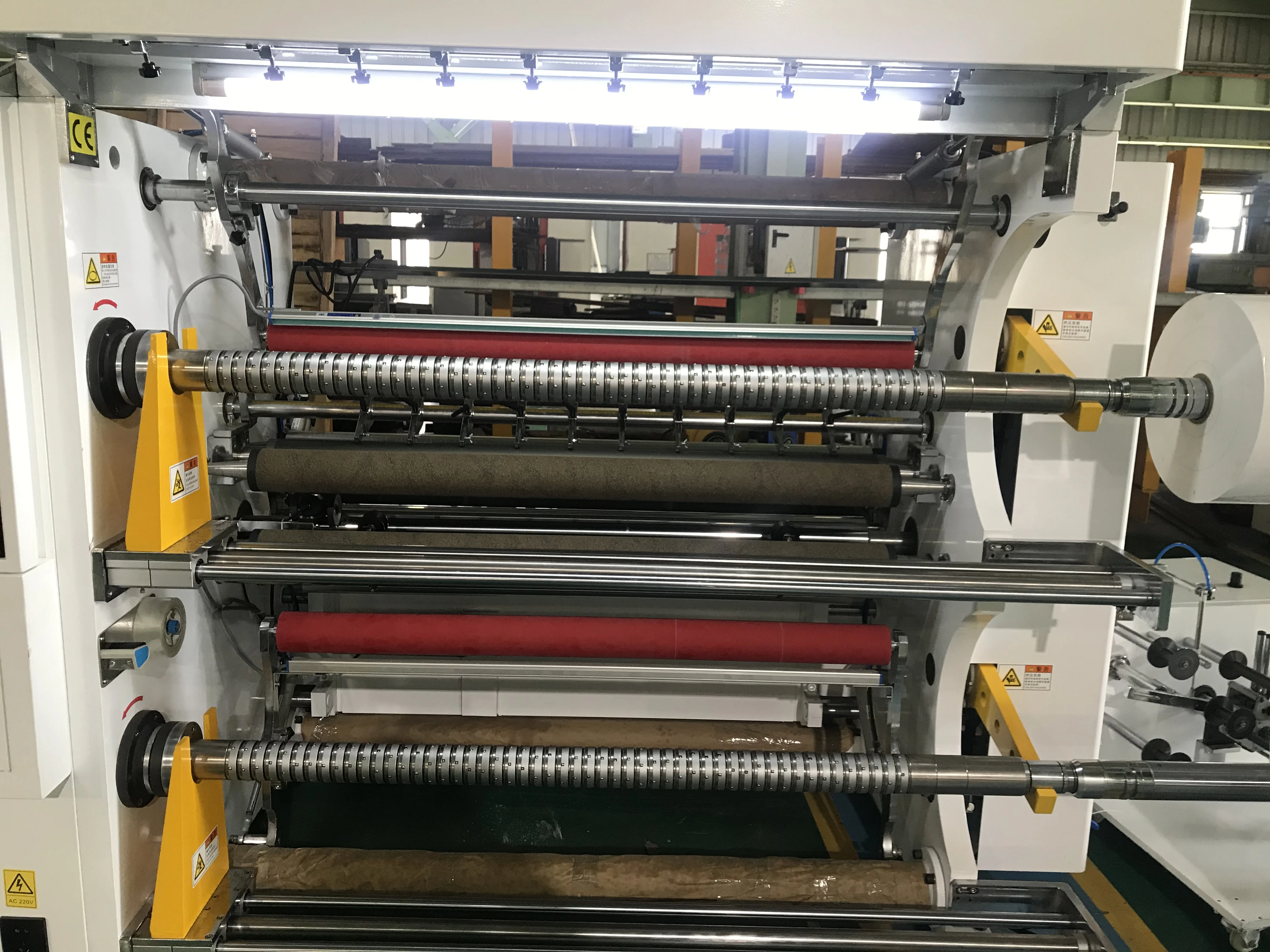 
Fully automatic high speed servo motor drive paper plastic film slitting and rewinding machine 