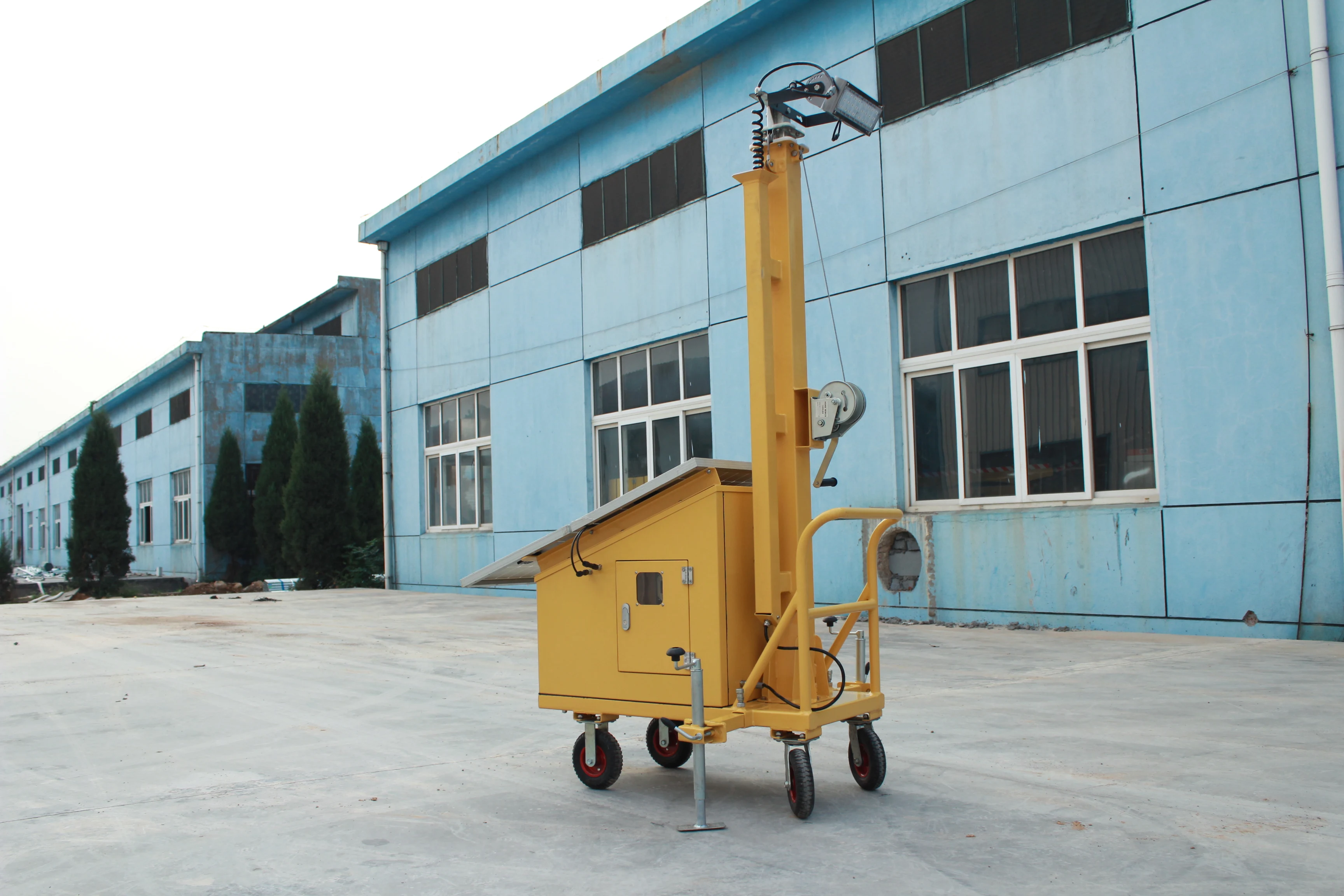 Small Body Solar CCTV Trailer for  Monitoring