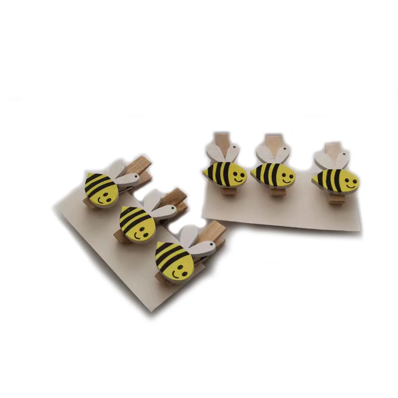 6pcs 35mm Cute Cartoon Bee Mini Clothespin Birch Wooden Peg Natural Clothes Drying Party Favors for Display Photos Decoration