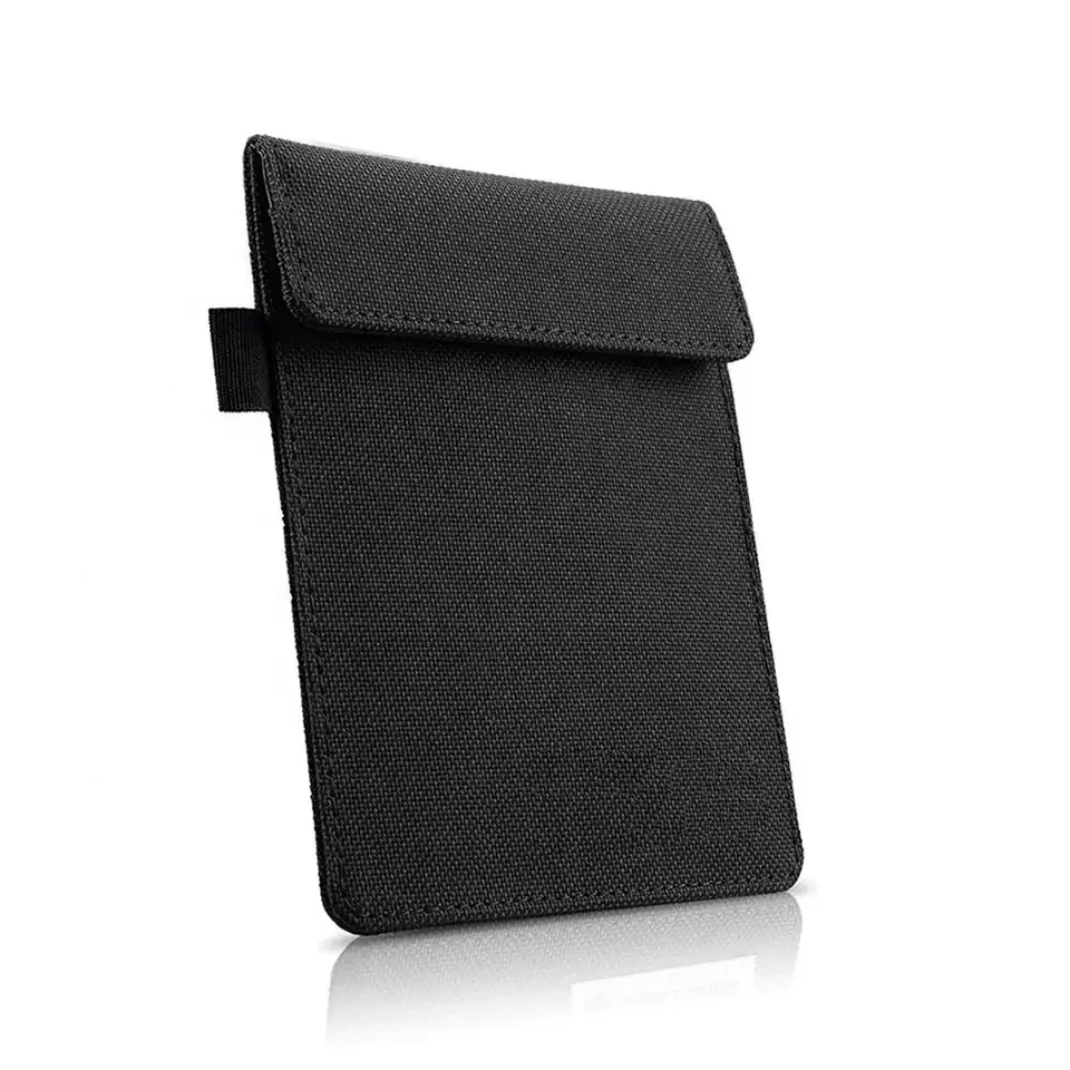 Nylon fabric wifi/gsm/lte/nfc/rf Signal Blocking Faraday Key Fob Case wallet card holder Faraday Bag For mobile Phone.