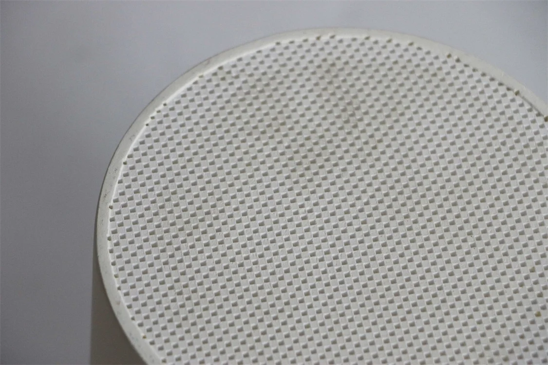 Honeycomb Ceramic Silicon auto catalyst/DOC/DPF/car catalyst/catalytic converter