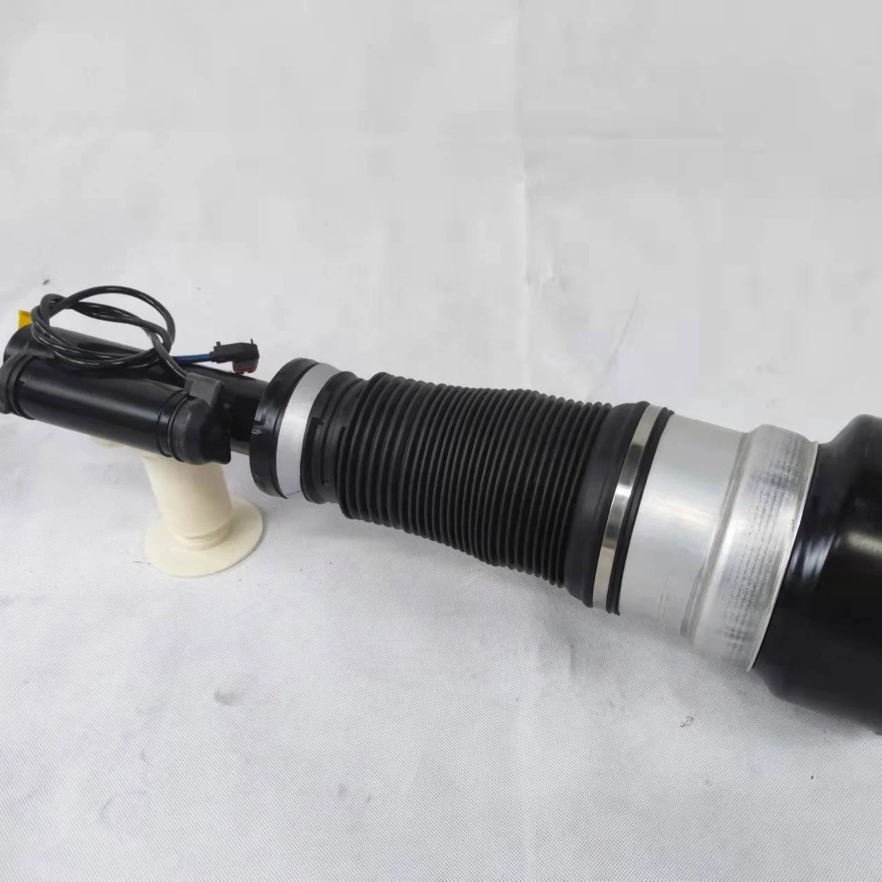 Factory Direct Sales car suspension 2213209313 air shock absorber 2213204913 Air Suspension Spring