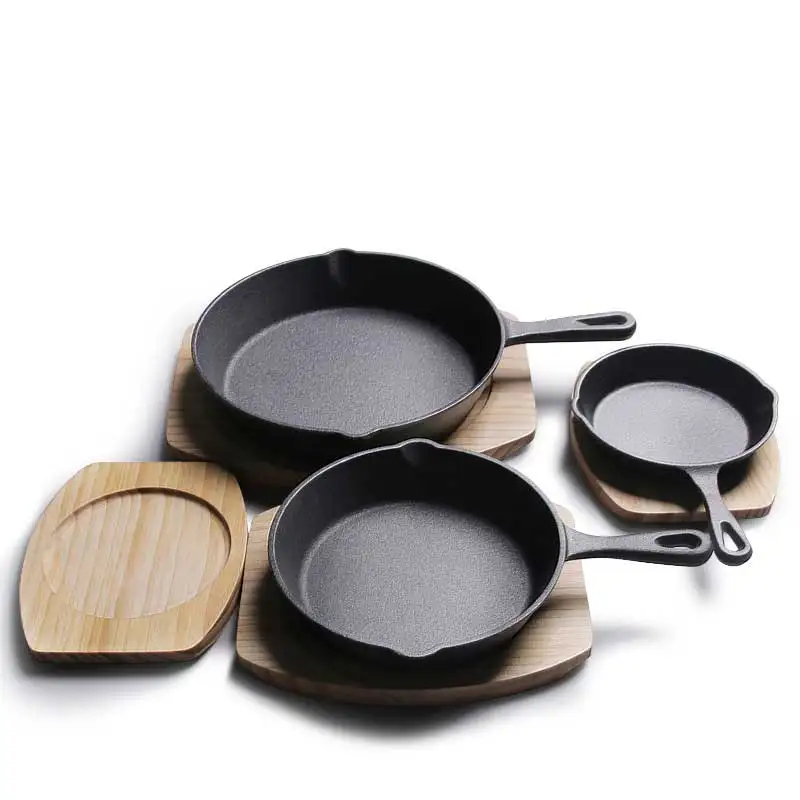 High quality 10/14/16/20/26cm mini safety iron metal pot thicken flat bottom uncoated non-stick frying pan with wooden mat