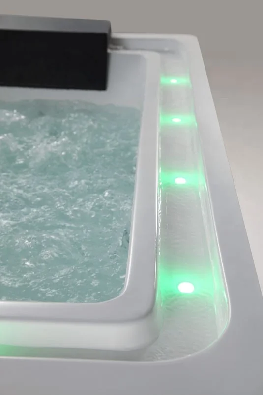 big whirlpool bathtub with jaccu