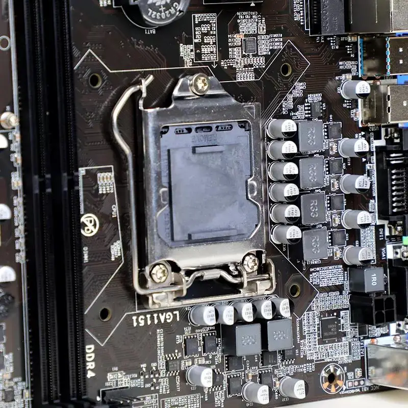 B250 BTC-12P материнская плата оснащена G4400 / G3900 процессор 2 * DDR4 слот и максимальный объем памяти объемом до
