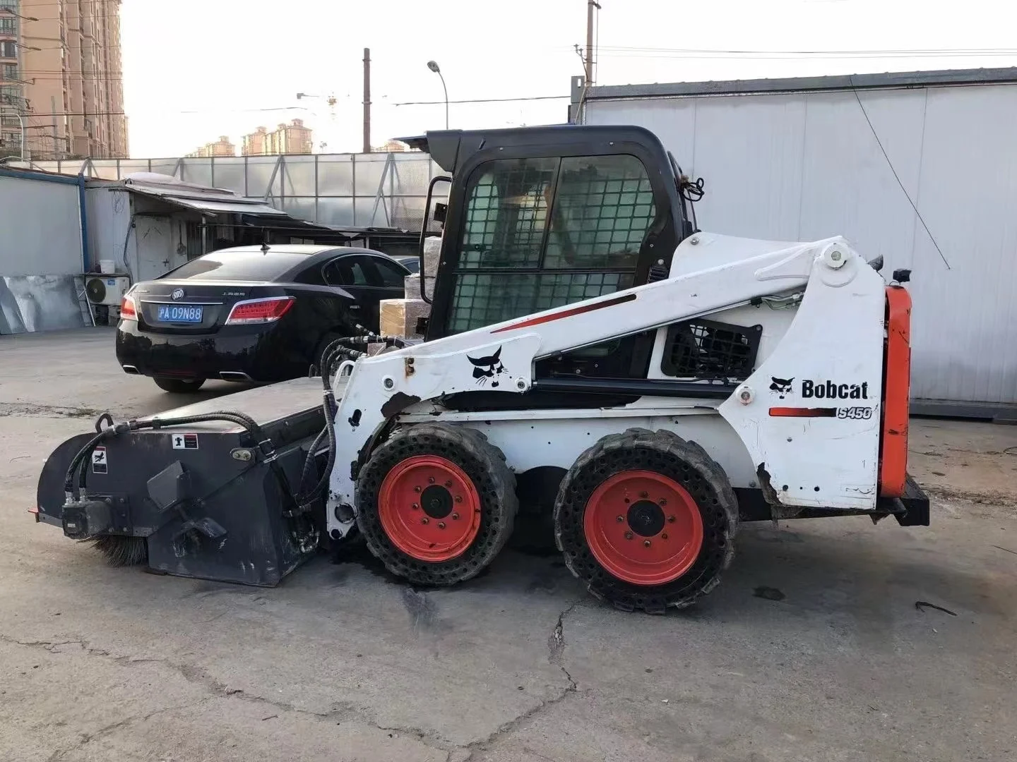 Used BOBCAT S450 Mini Skid Steer Loader Bobcat S450 wheel loader with bucket IN GOOD CONDITION