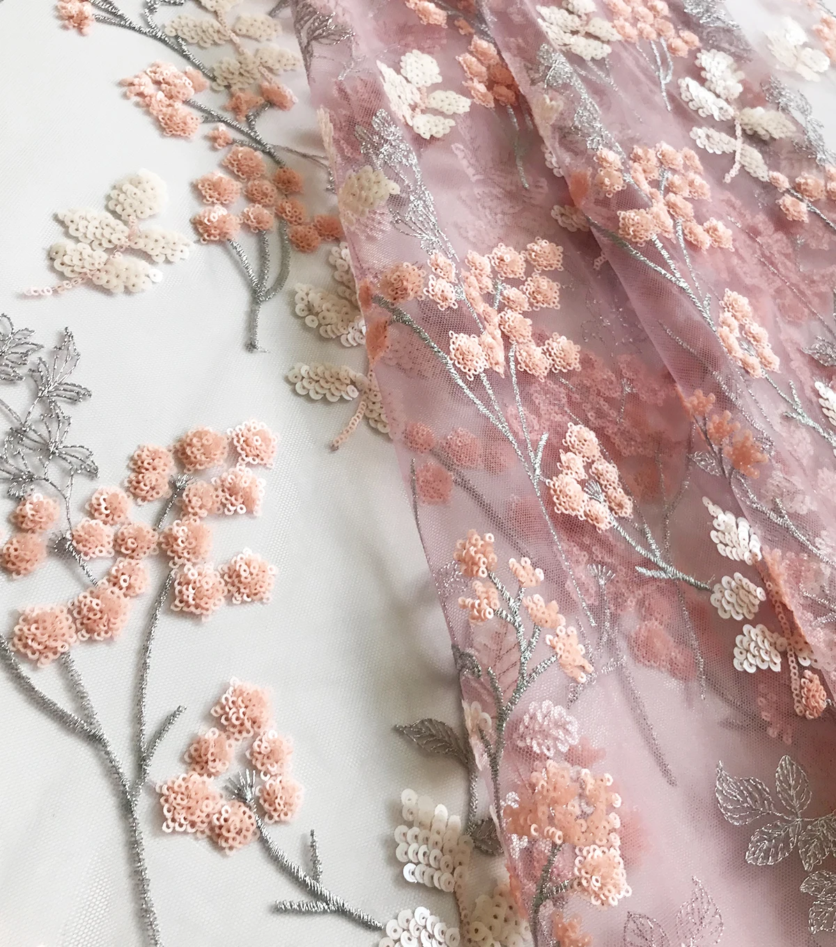 High Quality 100%POLYESTER FASHION PLUM BLOSSOM SEQUIN ON MESH