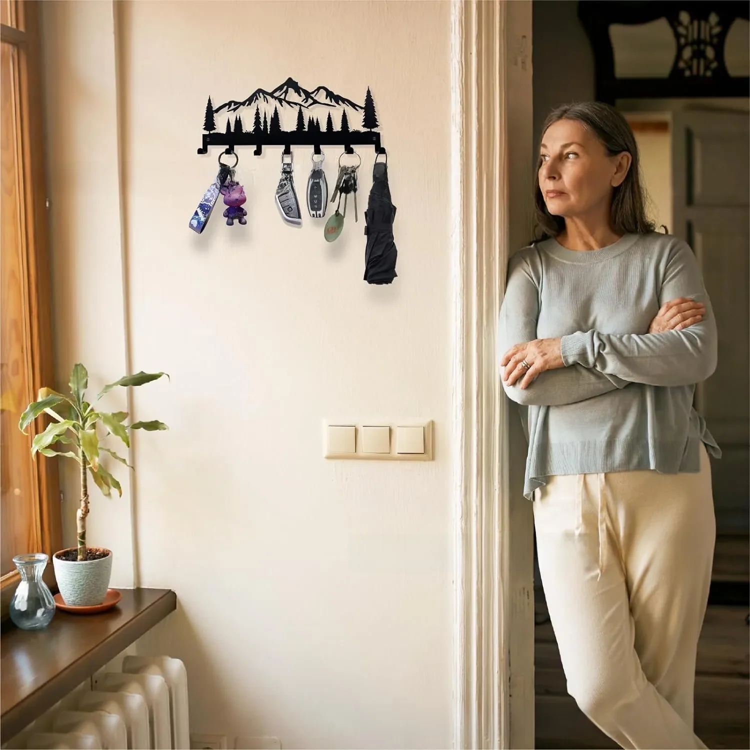 OEM Metal Key Organizer Rack with 7 Hooks Wall-Mounted Home Use in Bathroom Kitchen Office & Hallway Hanging Clothing Home Use