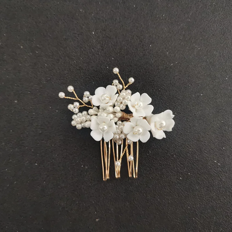 SLBRIDAL Ins Style Handmade Crystal Rhinestones Ceramic Flower Bridal Hair Comb Wedding Hair Accessory Bridesmaids Women Jewelry