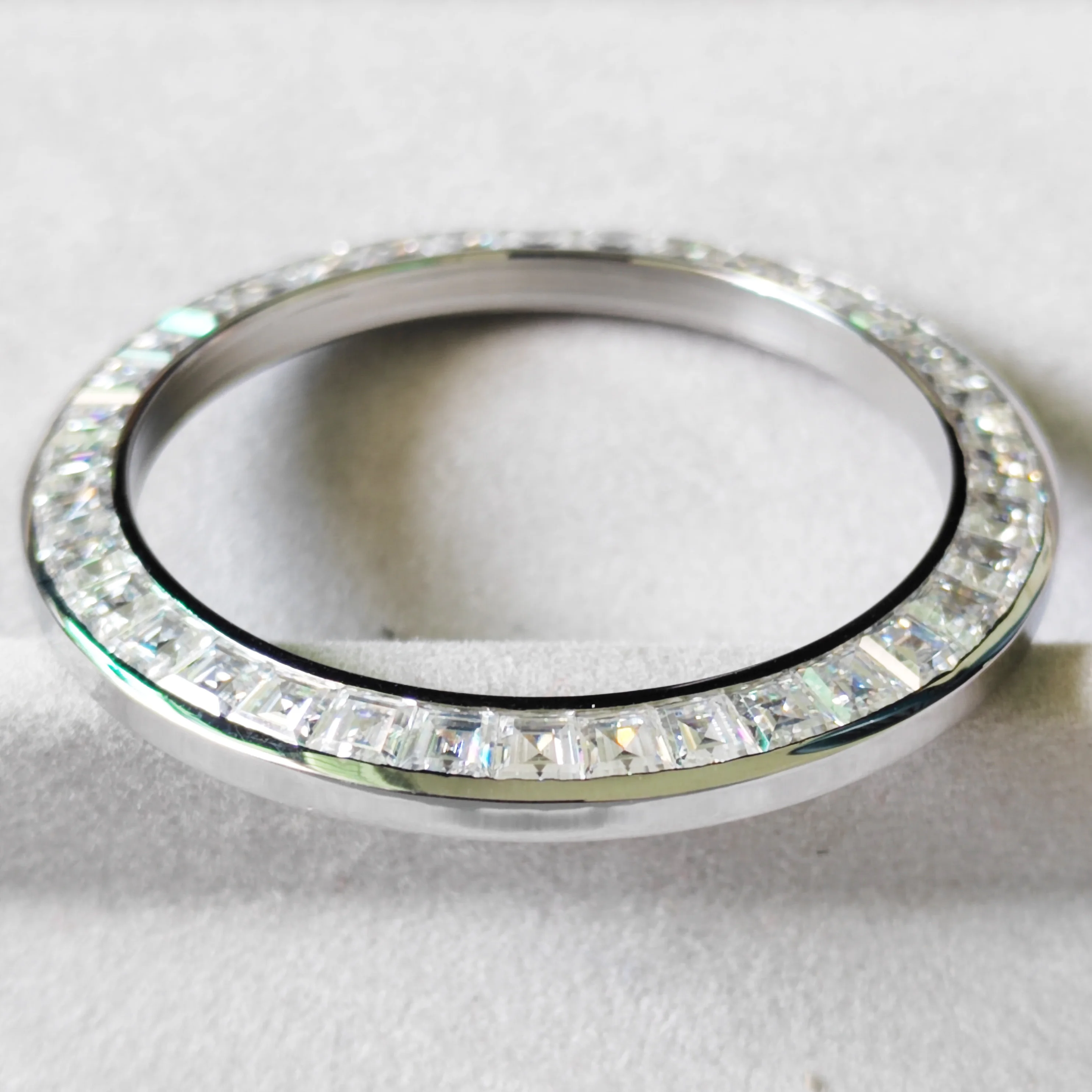 39mm Luxury white Gem Stainless Steel Watch Bezel with  Cubic Zircon Watch parts for wristwatch