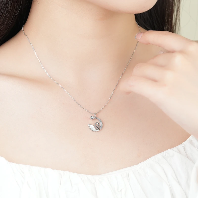 New Arrivals Zircon Star Moon Pendant Chain Necklace 925 Sterling Silver White Shell Swan Necklace