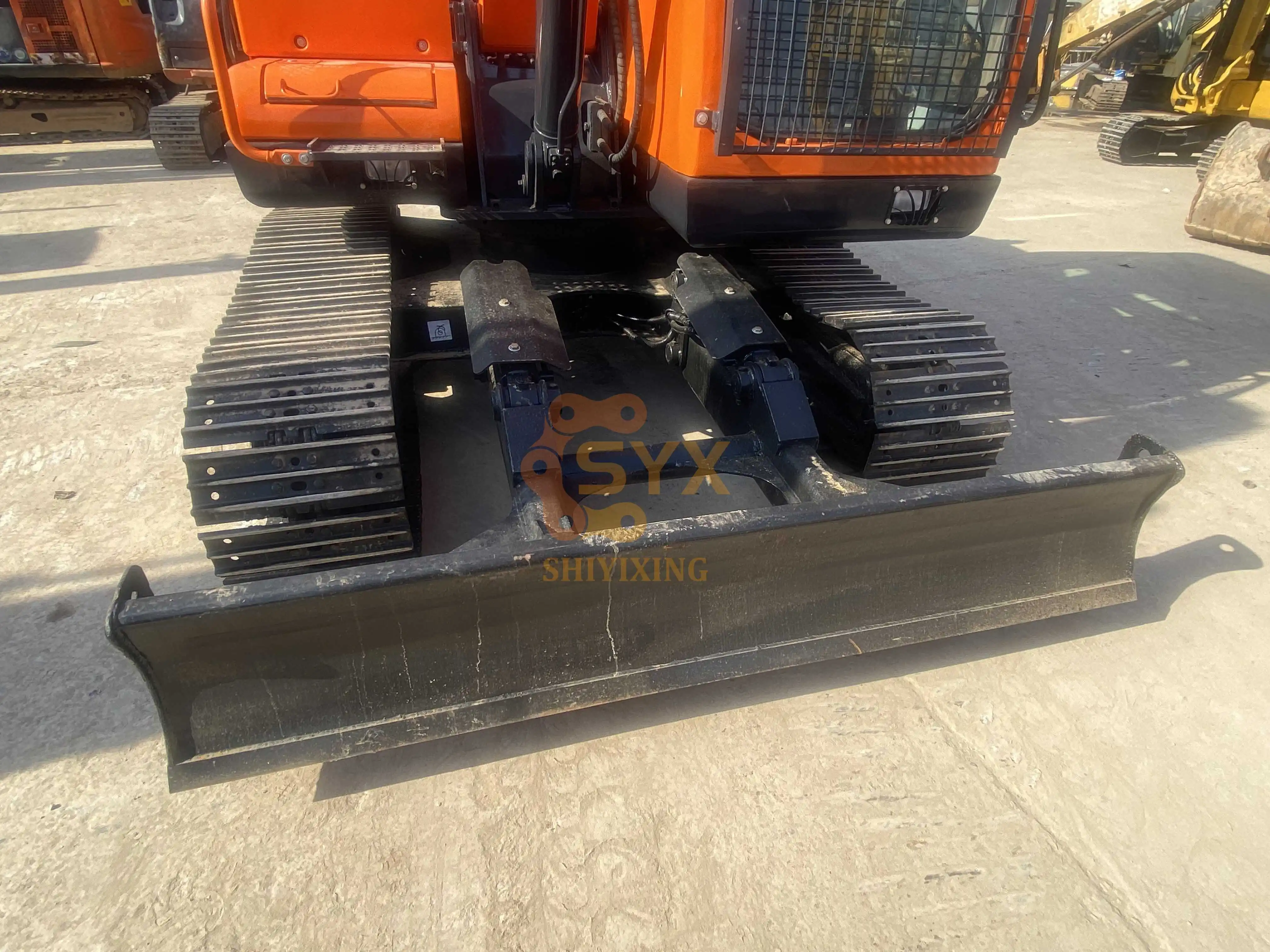 Высококачественная дорожная строительная техника doosan dh80 с низким рабочим временем и уровнем 4