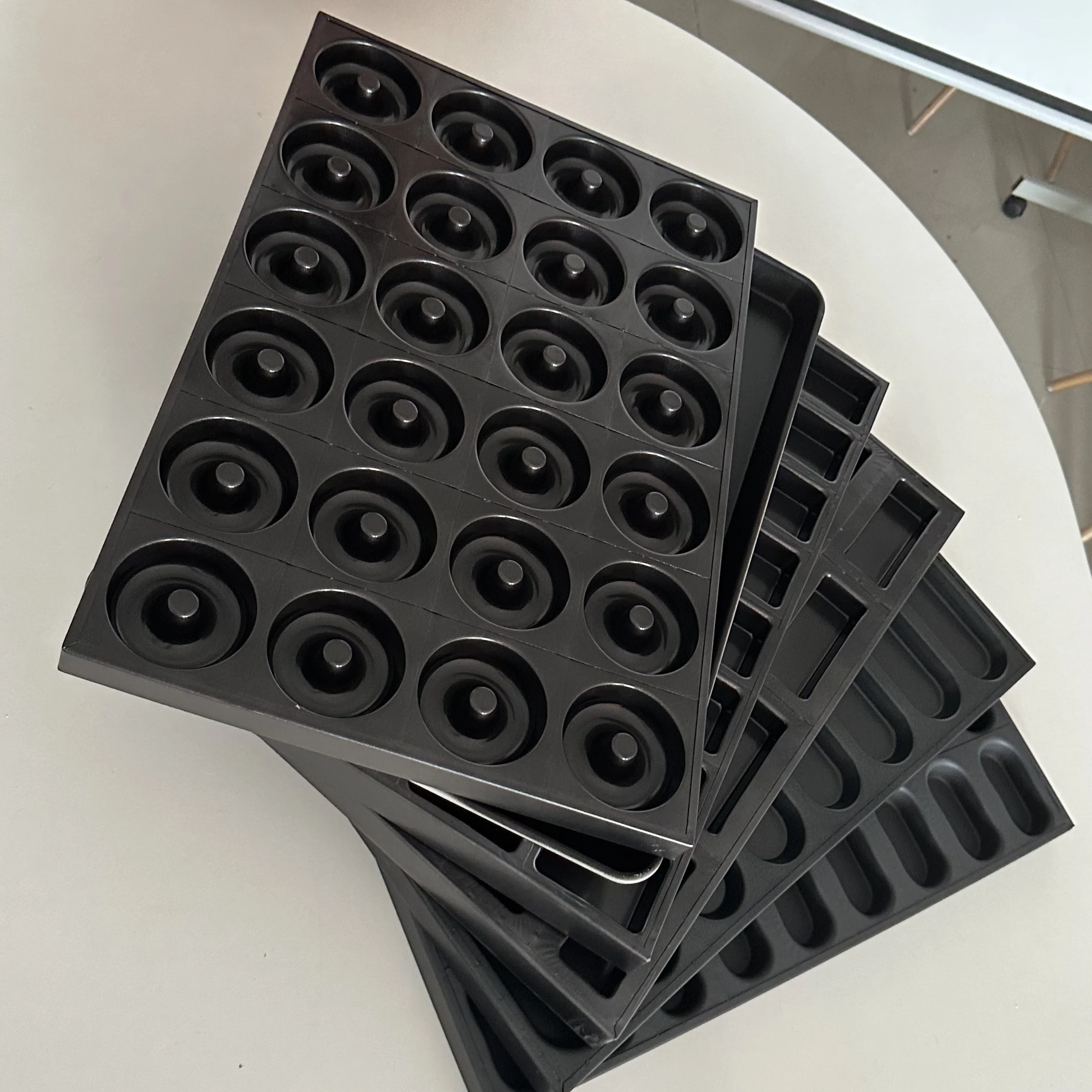 Baking Tool Dishes Mini Cupcake Pan 24 Cup Muffin Pan Non-stick Carbon Steel Muffin Tray