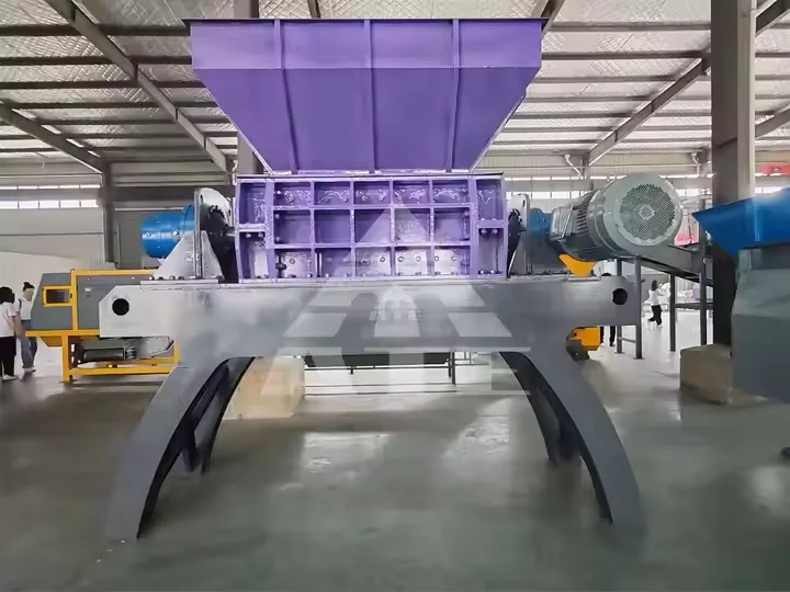 2024 strong steel scrap shredder tire shredder machine high quality and big capacity