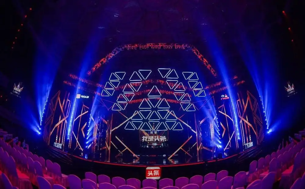 RGB трубка кинетический свет dmx Освещение подвесная треугольная кинетическая лебедка сценическое освещение