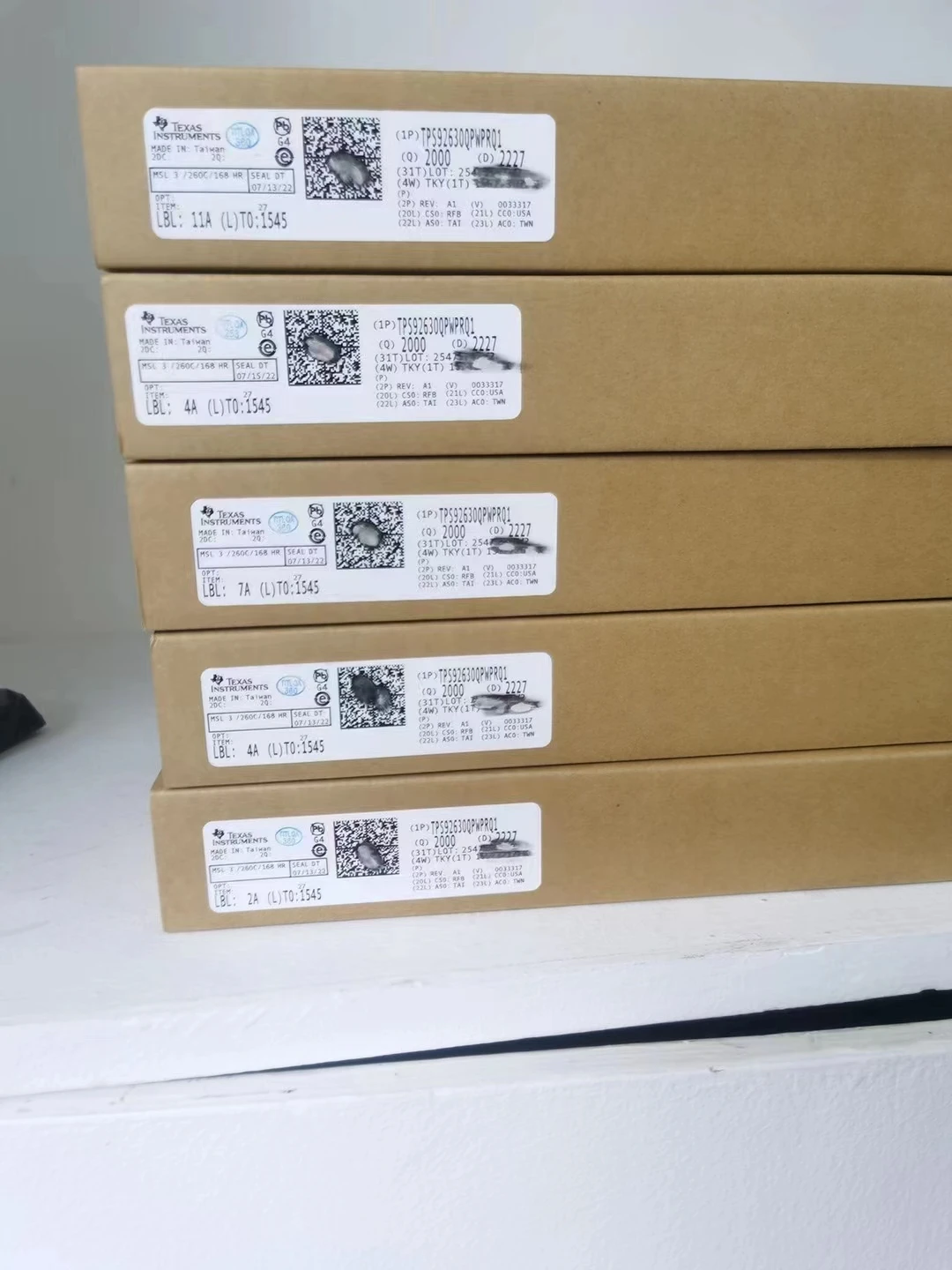 Hot IC Chip  Brand New and Original in Stock XC6SLX16-2CS225I4204 IC FPGA 232 I/O 324CSBGA Supply