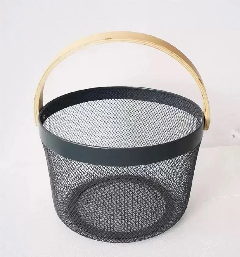 Home Storage Baskets Kitchen Bath Toy Metal Organizer Wire Mesh Fruit Storage Basket With Wooden Handle