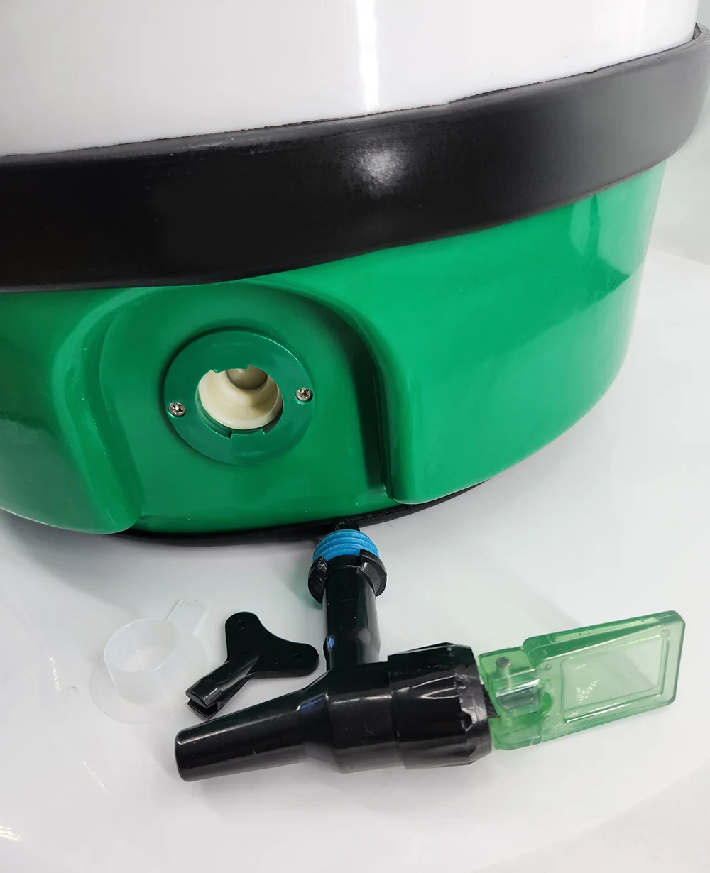 25L thermo keg, Barrel Type and Plastic green and white plastic drums