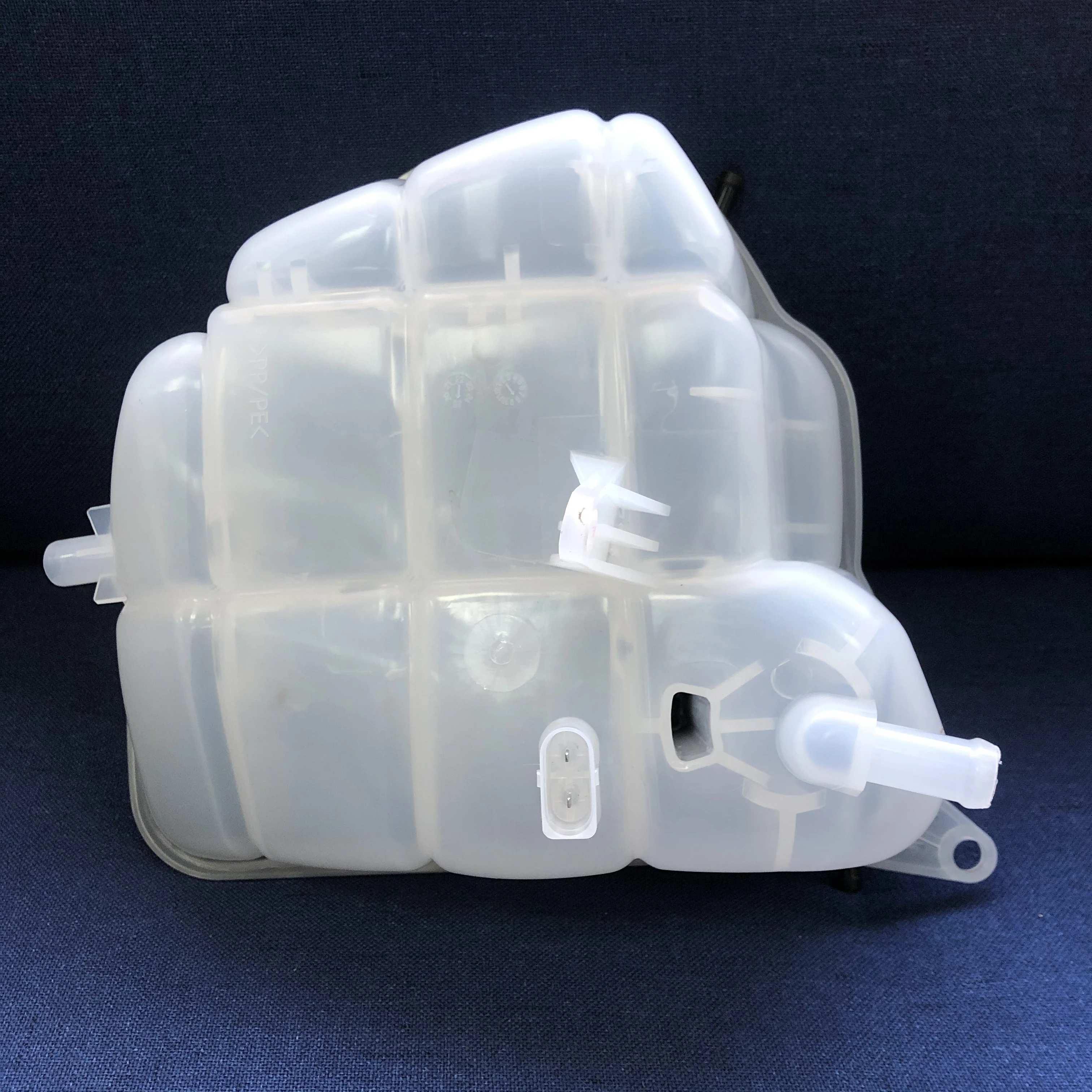 
Bentley flying spur & GT car antifreeze / Car Kettlet OEM Factory Price From BDL Company in China 