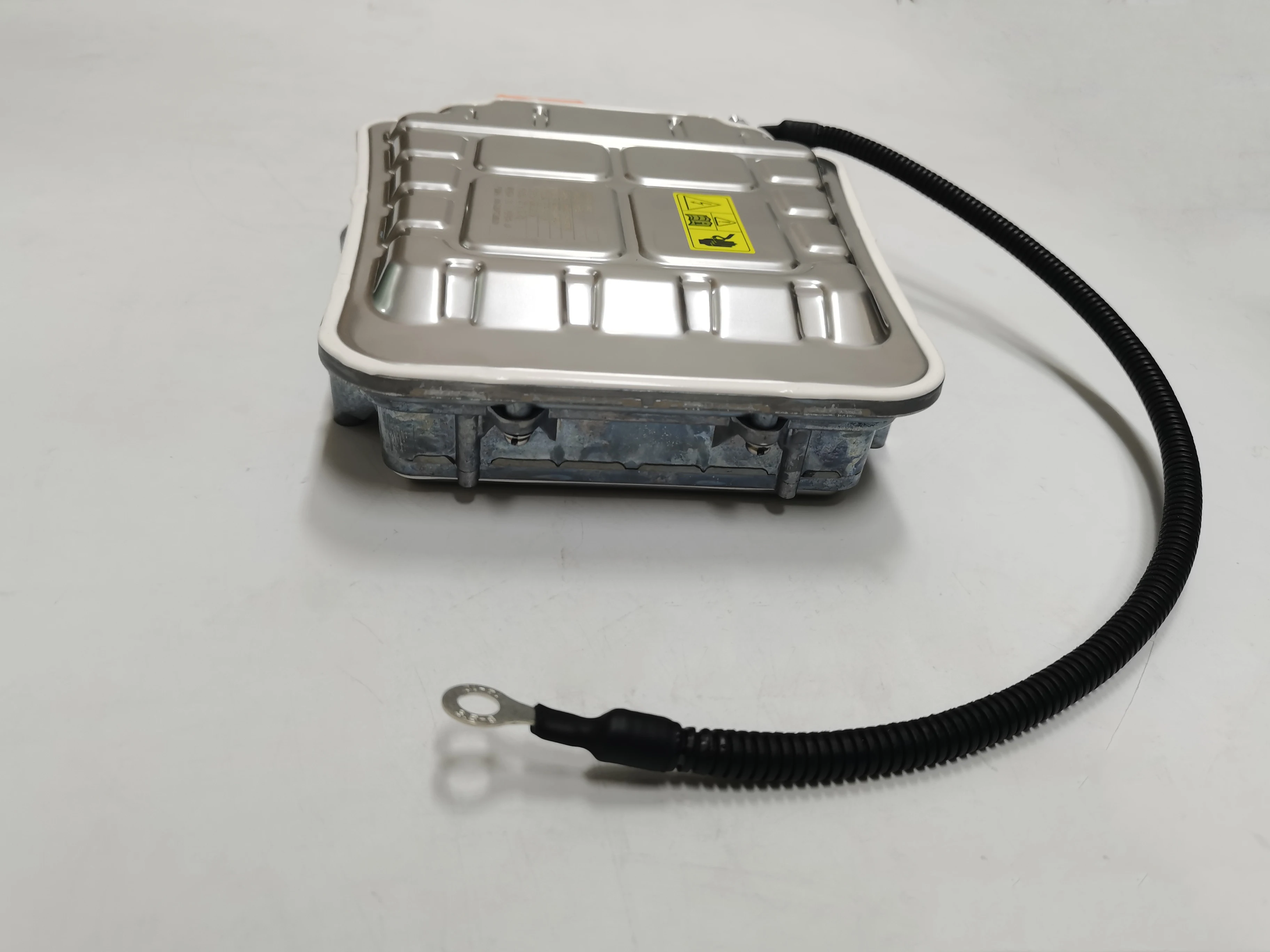 7kw 350v/600v Automotive High Voltage Coolant heater For Electric Cars similar to Borg Warner High Voltage Coolant Heater