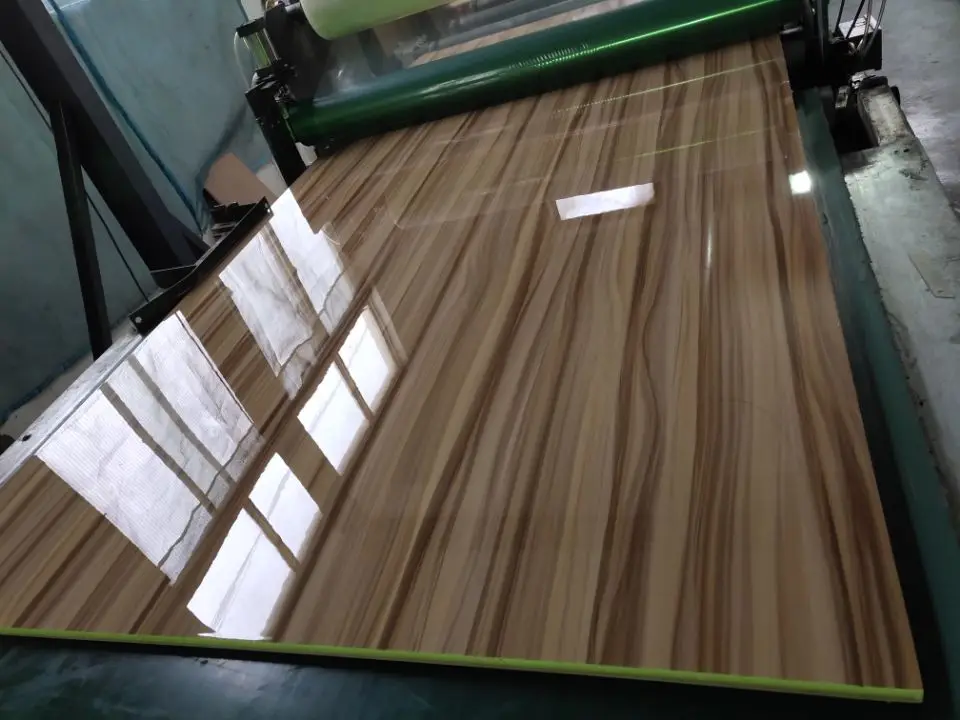 Factory Wholesale Manufacturer in China high quality at best price hdf board 18mm UV high glossy MDF board
