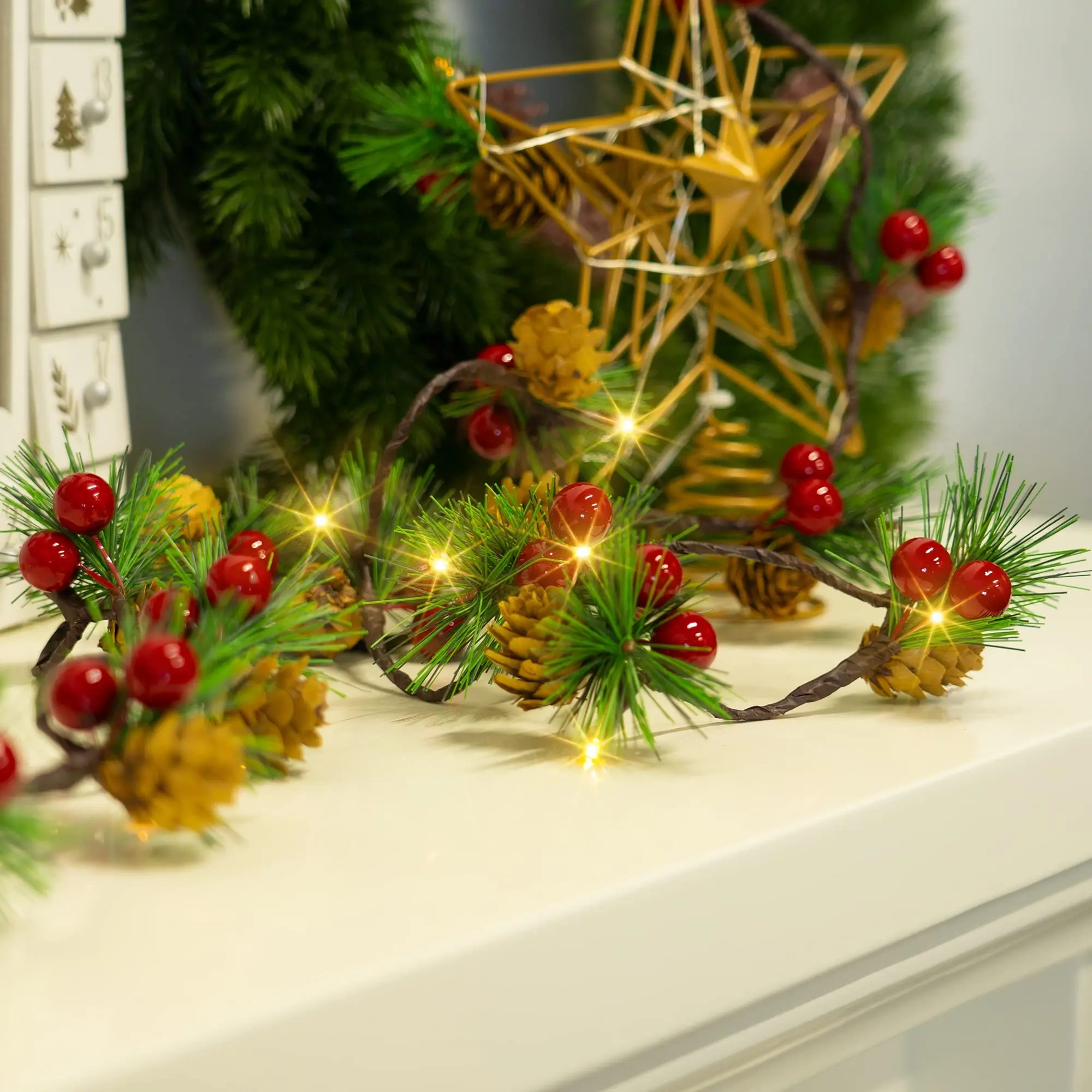 Christmas Wreath with Red Berries Pine Cones Fairy String Lights Suitable for Indoor and Outdoor Christmas Decoration