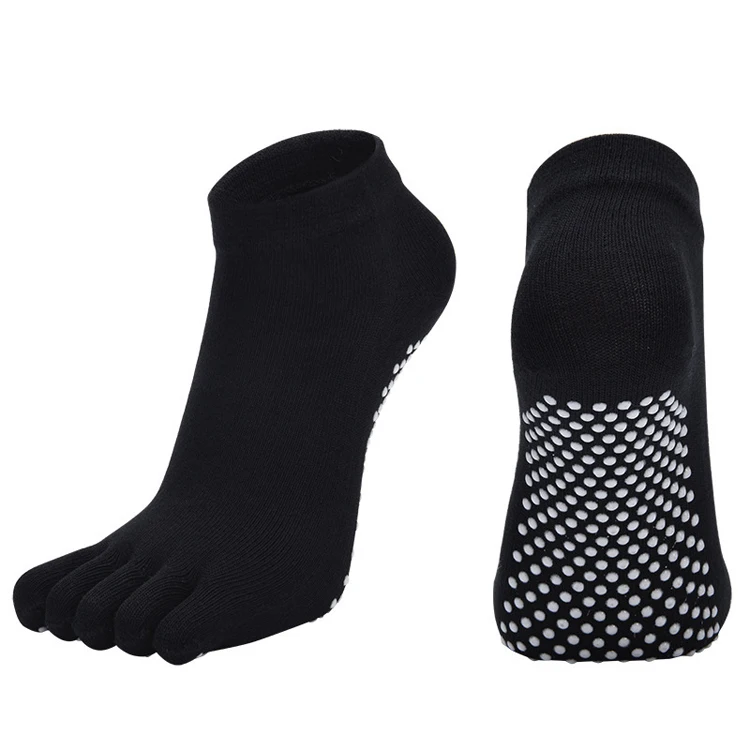 Hot sale multi color non-slip 5 toe non slip women yoga socks low cut anti slip sport toe socks for men