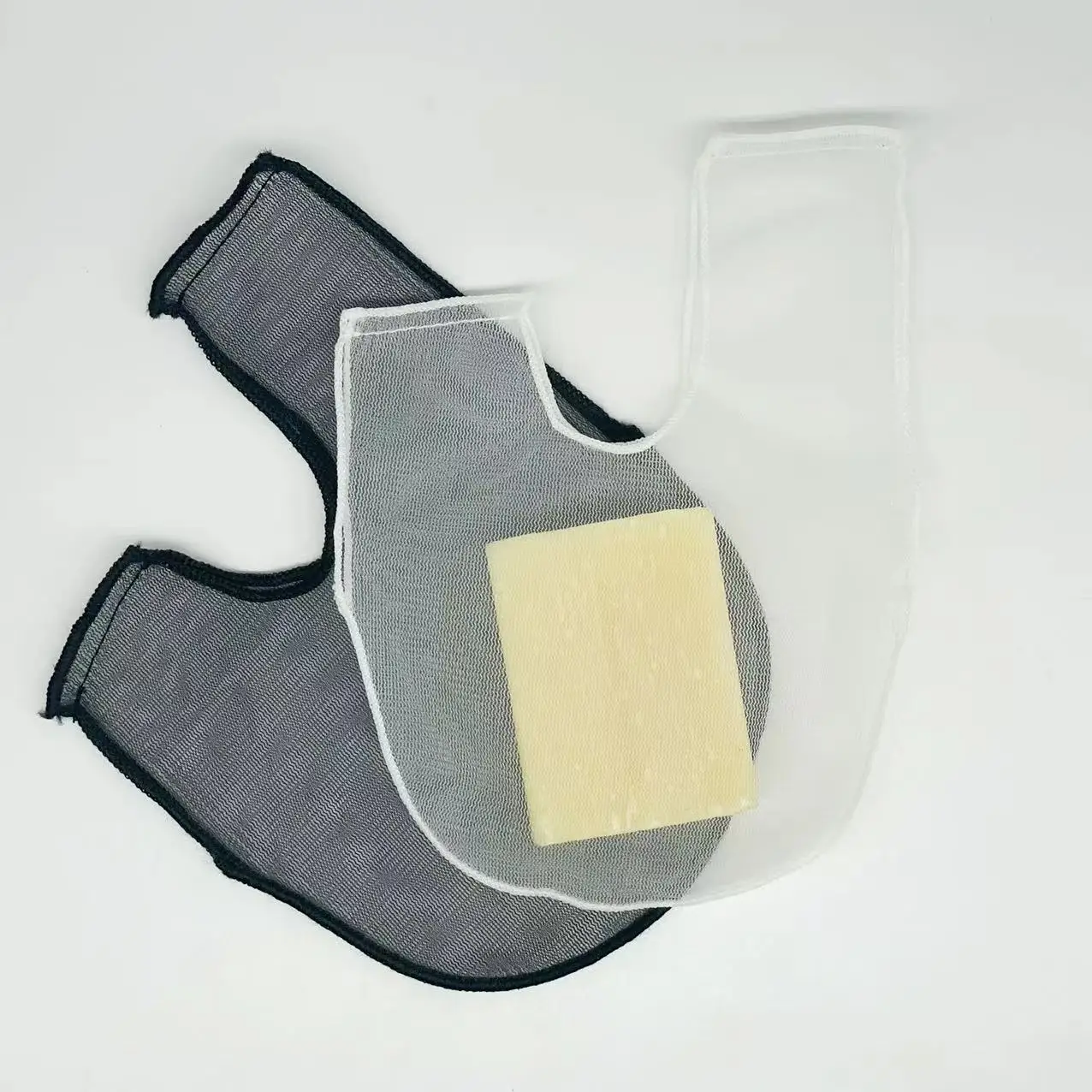 High Quality  Exfoliating Soap Bags Soap Saver Bags For Shower Bathroom Soap Pouch With Fashion Style